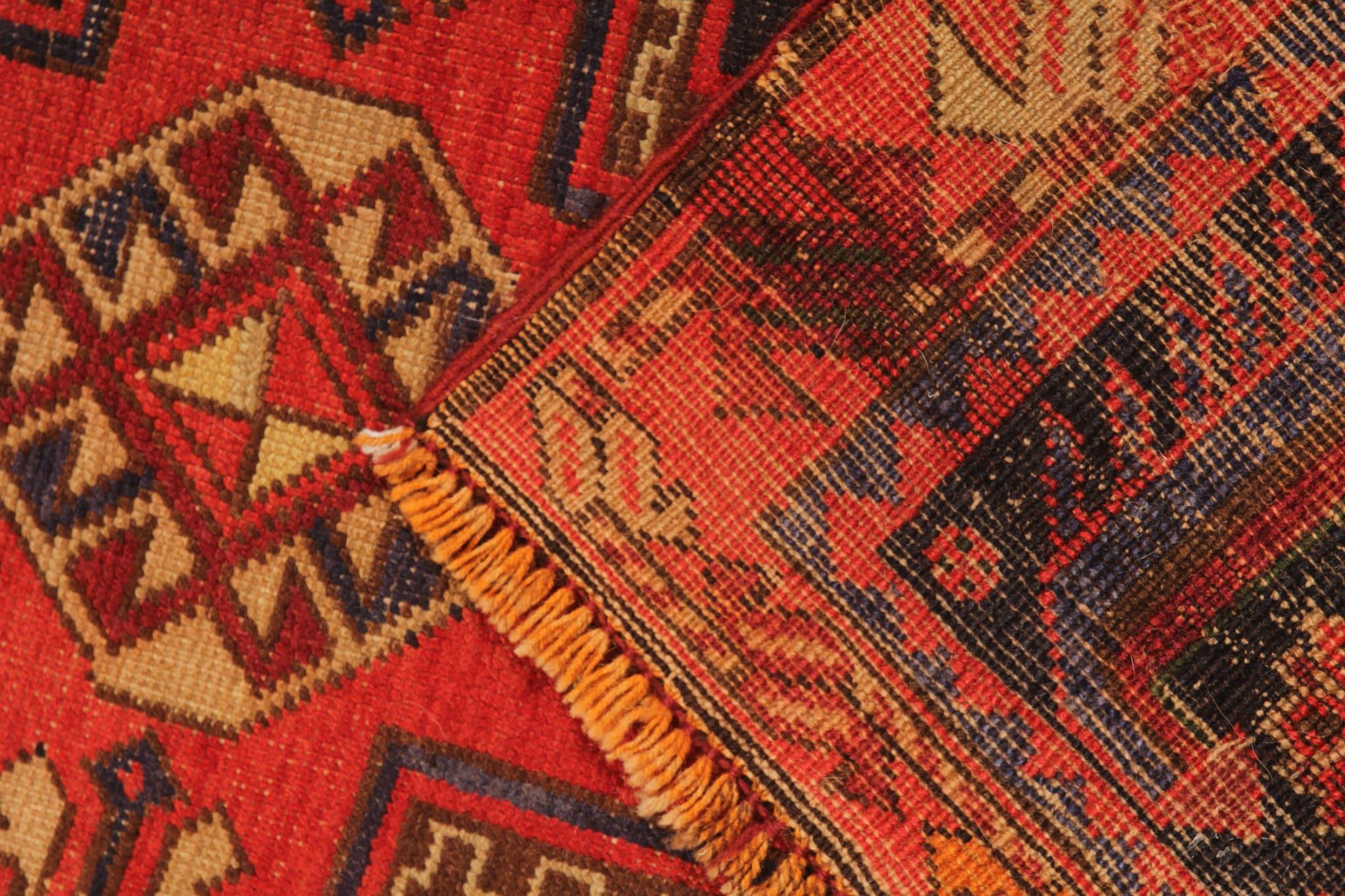Rare Antique Rug Caucasian Medallion Rug Handmade Carpet from Kazak Area In Excellent Condition For Sale In Hampshire, GB