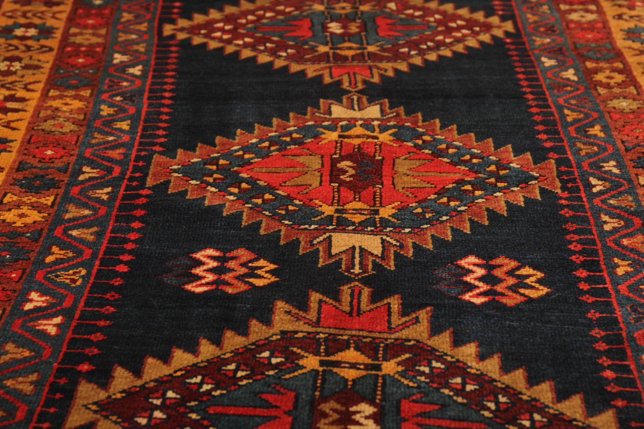 Rare Antique Rug Caucasian Oriental Rug Handmade Carpet from Kazak Area In Excellent Condition For Sale In Hampshire, GB