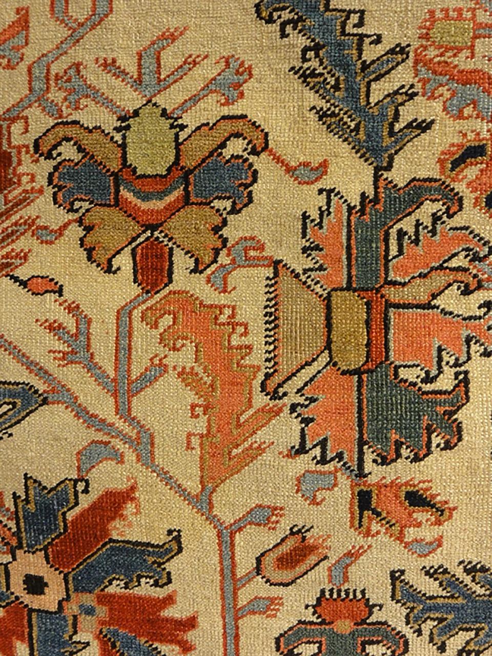 Noué à la main Rare tapis ancien Serapi en vente