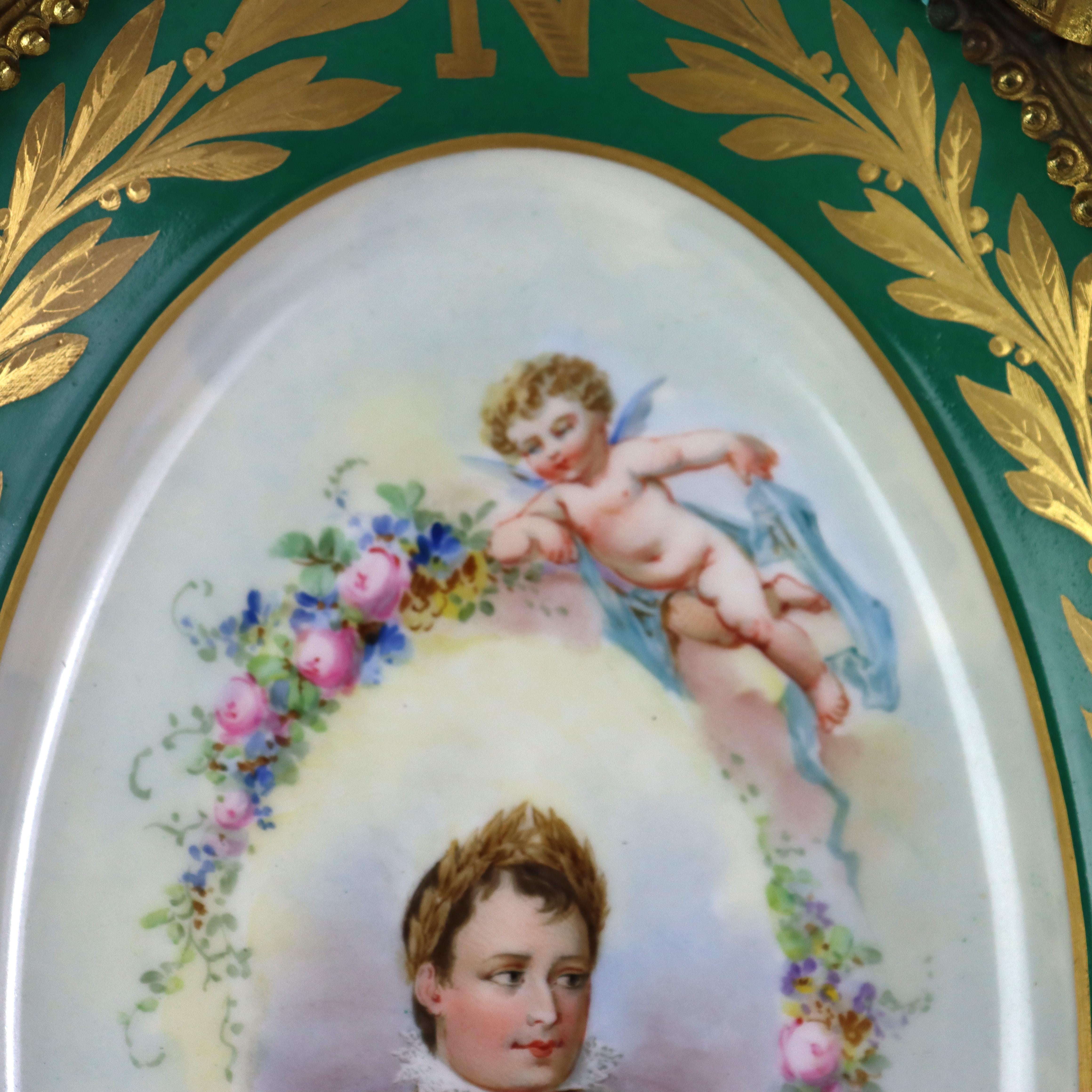 Rara placca da parete ovale in porcellana e bronzo di Sèvres di Napoleone C1804 In condizioni buone in vendita a Big Flats, NY
