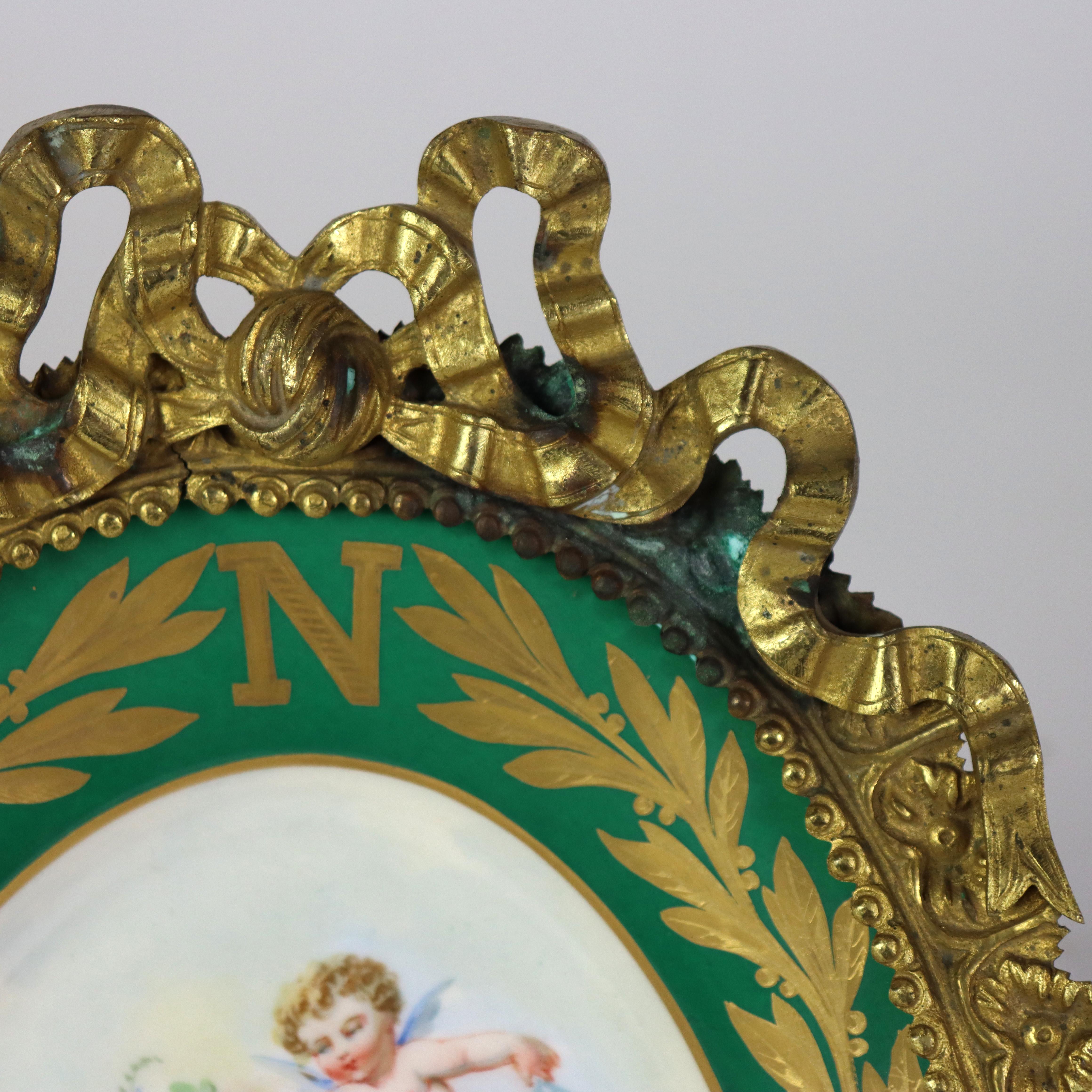 Rara placca da parete ovale in porcellana e bronzo di Sèvres di Napoleone C1804 in vendita 3