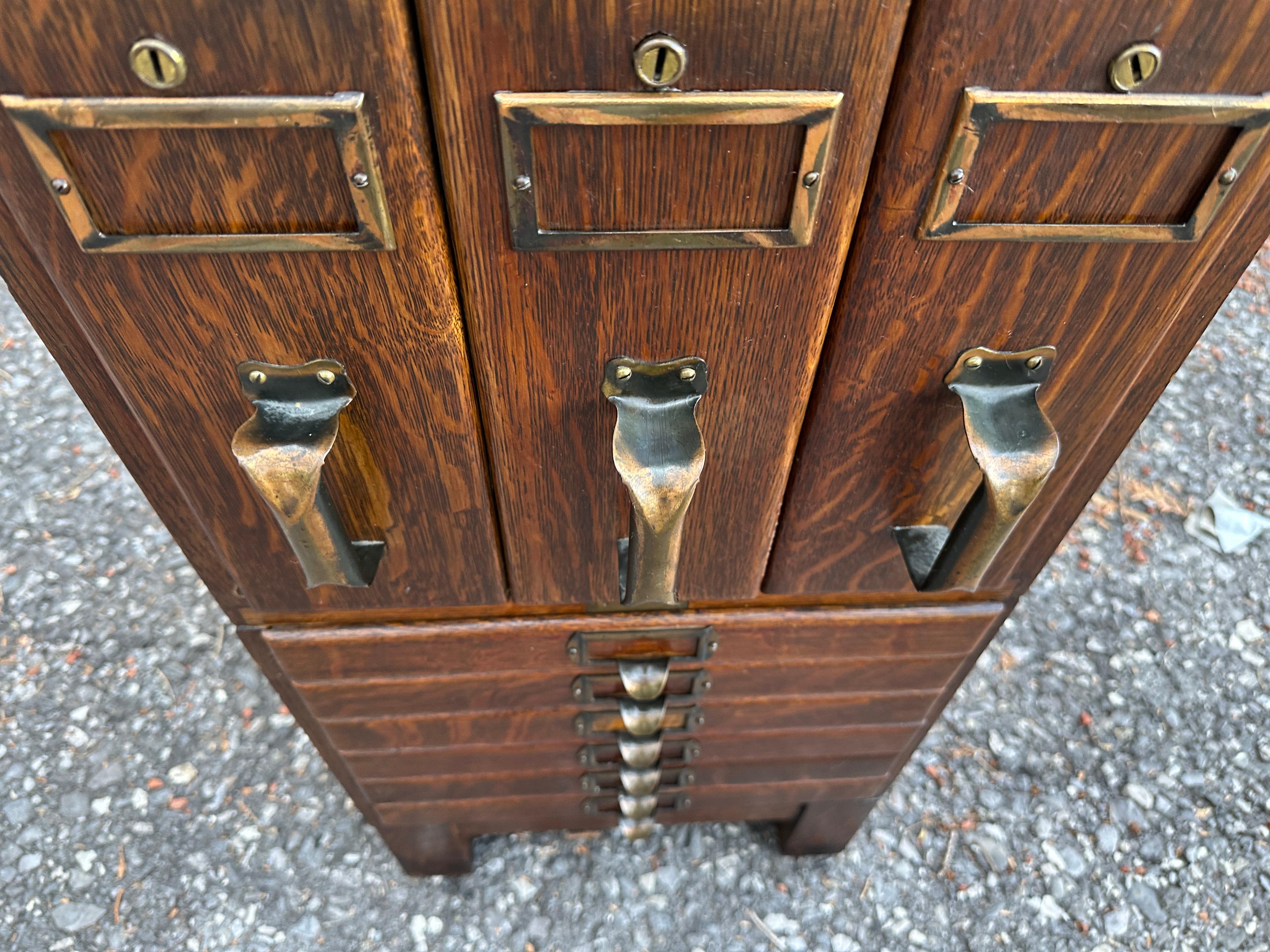 Seltene Antiquitäten   SHAW WALKER   Aktenschrank in voller Größe - W5003            VERKAUF  20% im Angebot 5
