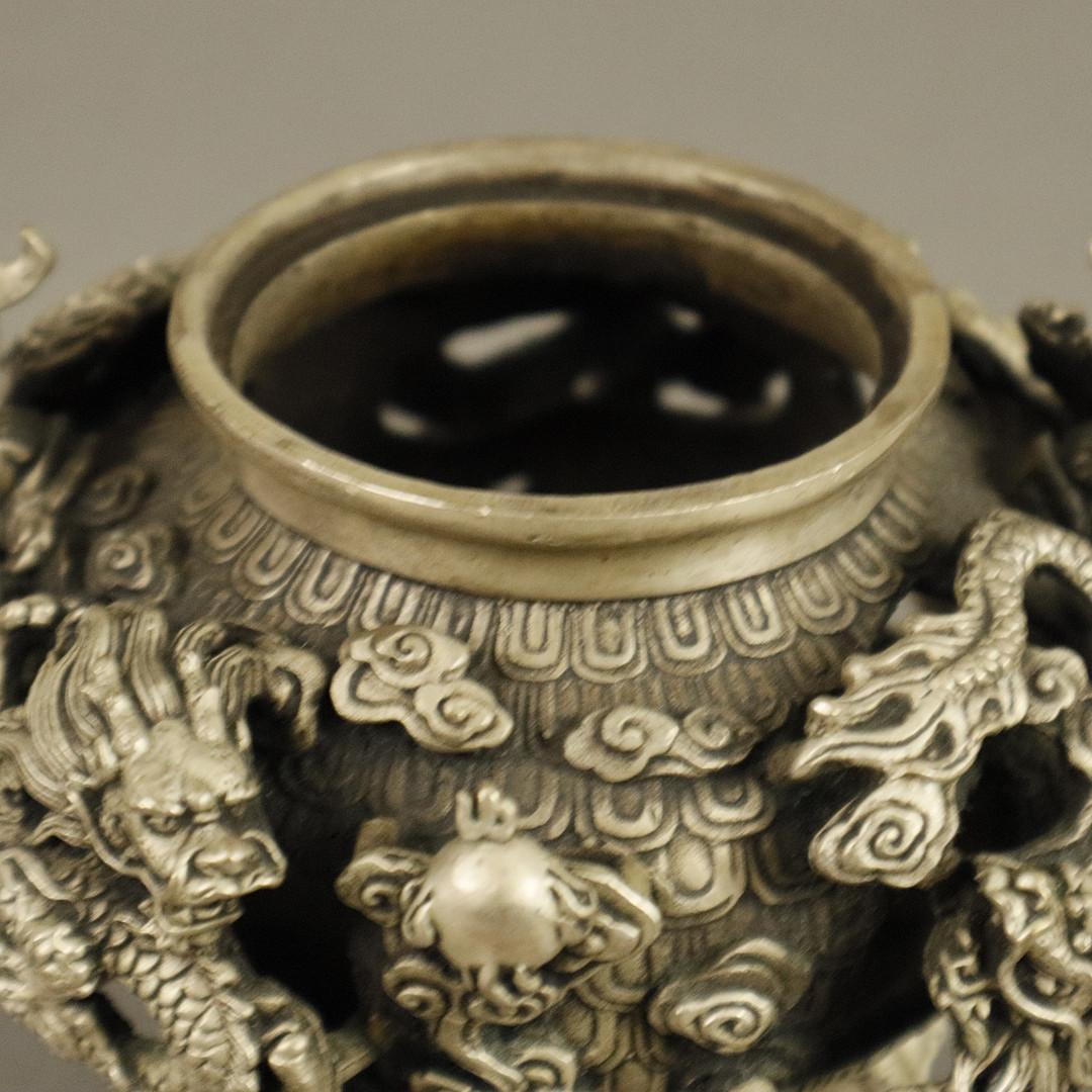 Rara Taza de Plata Antigua QUEMADOR DE INCIENSO Chino, Escultura de Dragones Grabada a Mano Tibetano en venta