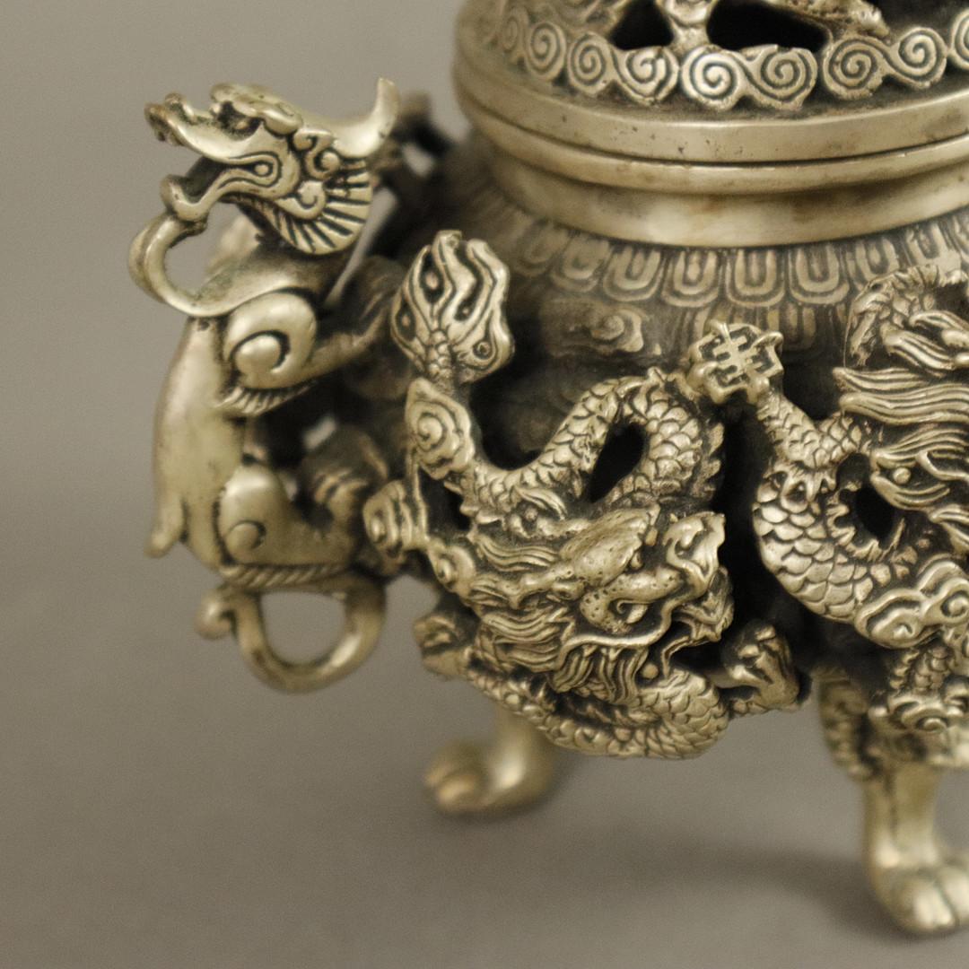 Rara Taza de Plata Antigua QUEMADOR DE INCIENSO Chino, Escultura de Dragones Grabada a Mano Chapado en oro en venta
