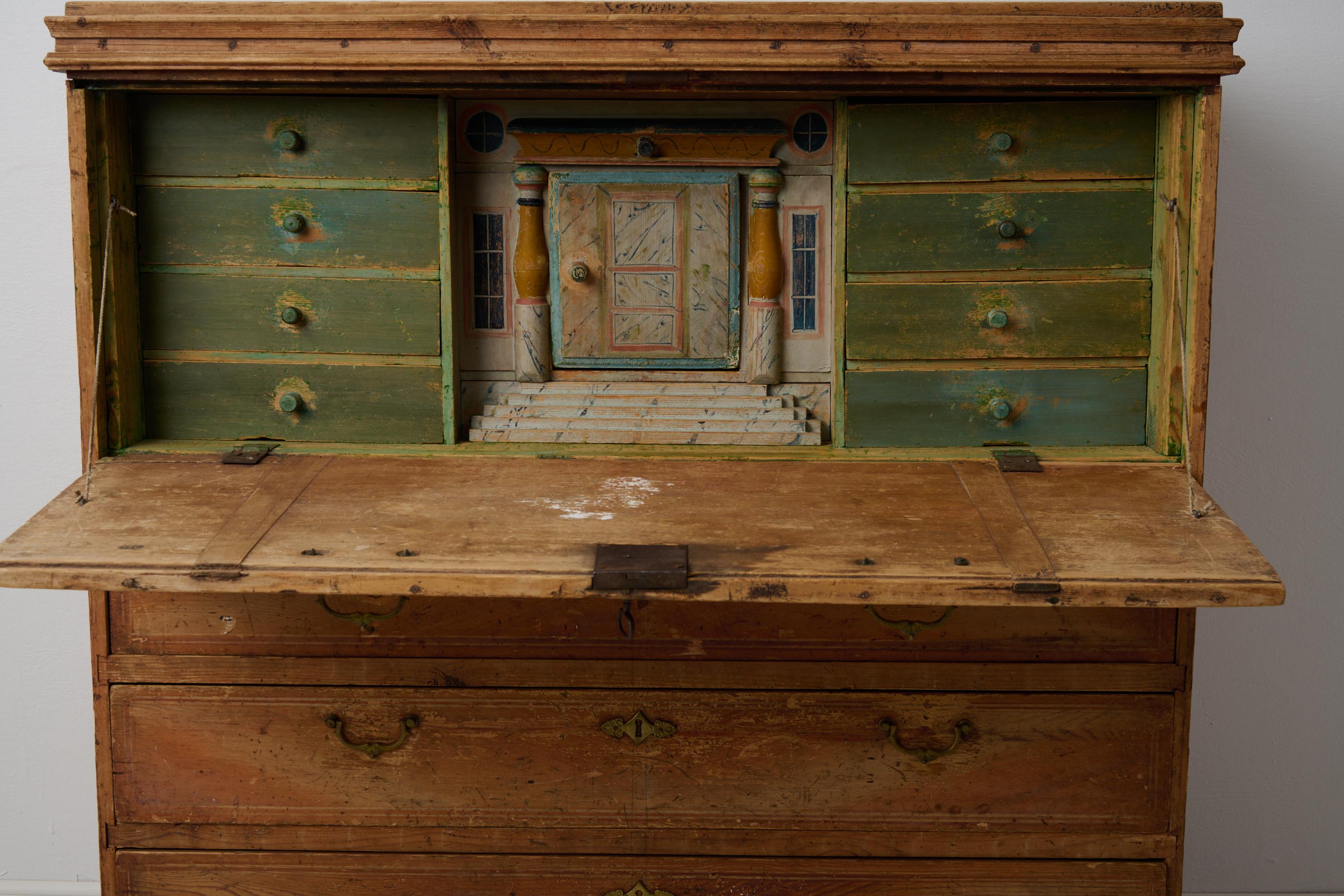 Rare Antique Swedish Secretary Desk in Folk Art from Northern Sweden For Sale 2