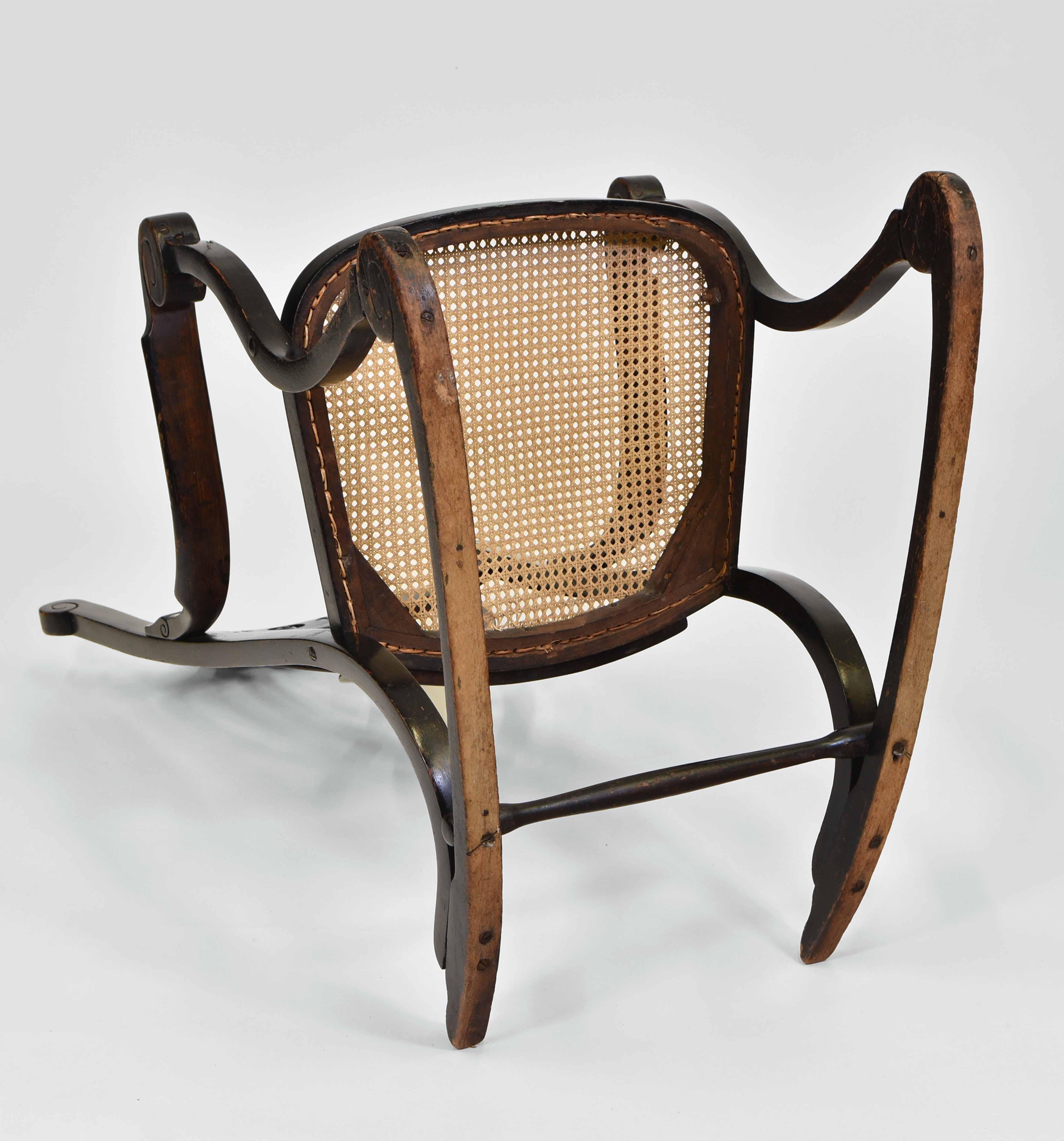 Rare Antique Thonet Art Nouveau Swing Rocking Chair 7401 7