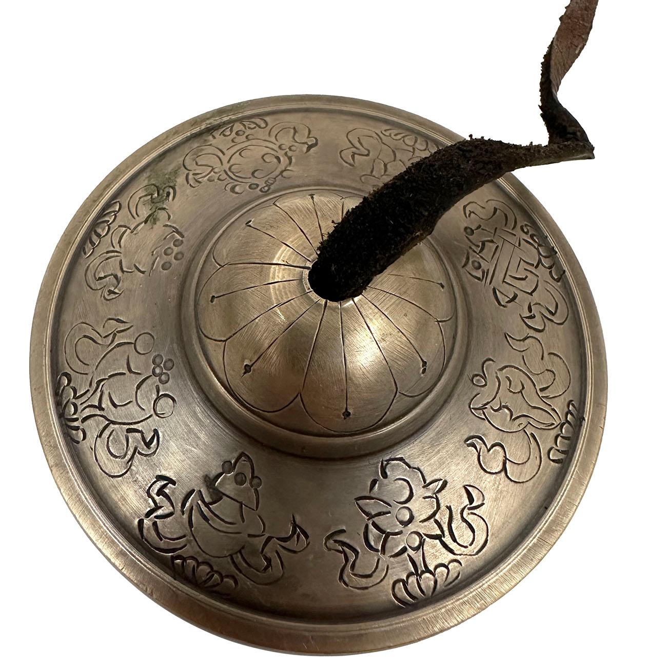 This is handcrafted Tibetan Brass Dharma Instrument Tibetan Temple Bell. It is all hand made and used in practice Tibetan religious law in local Temple. Look at the pictures, fine craftsmanship and sturdy construction made it a beautiful home decor
