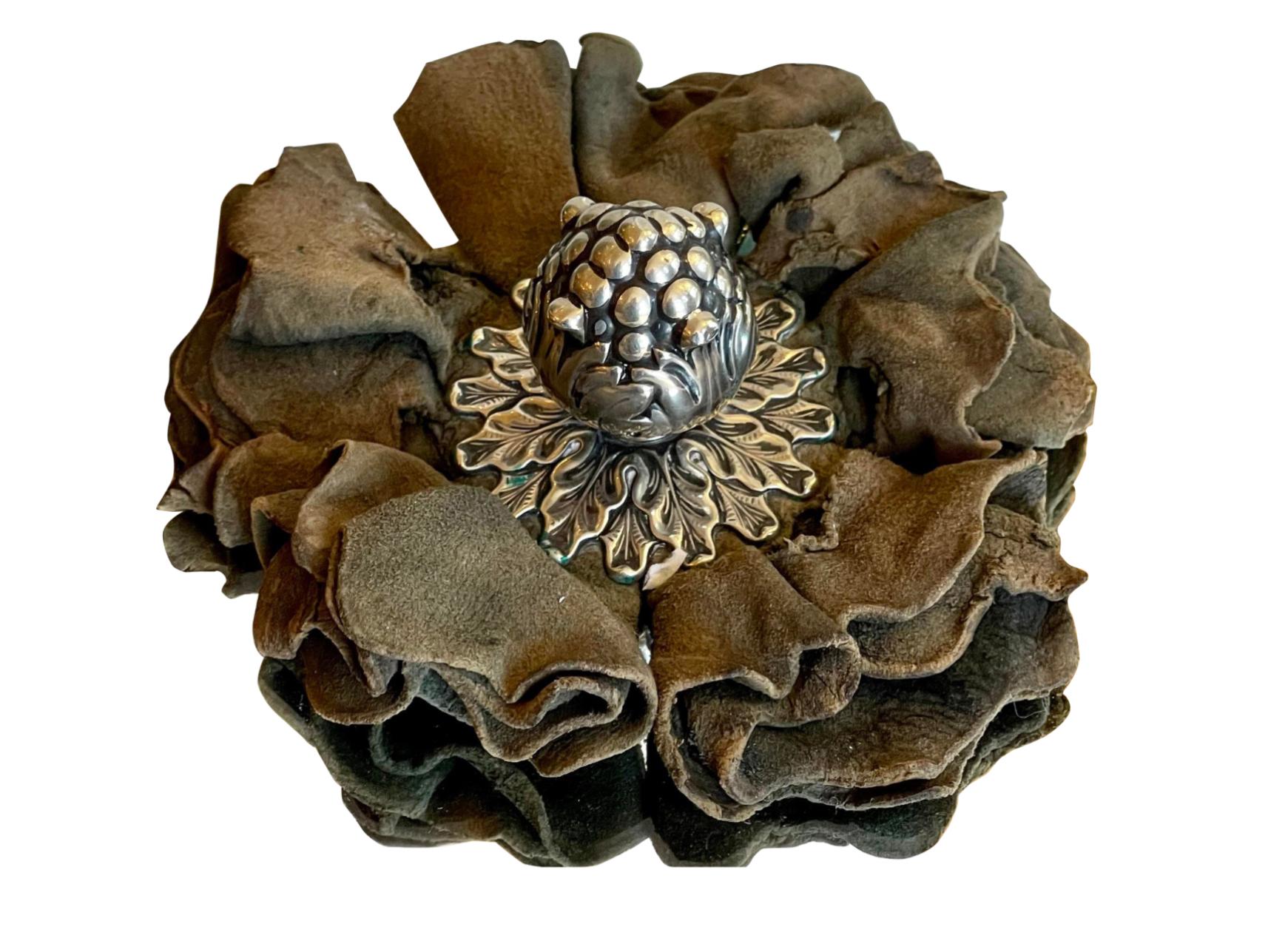 Rare Antique Tiffany Sterling Silver & Leather Paperweight In Good Condition For Sale In LOS ANGELES, CA