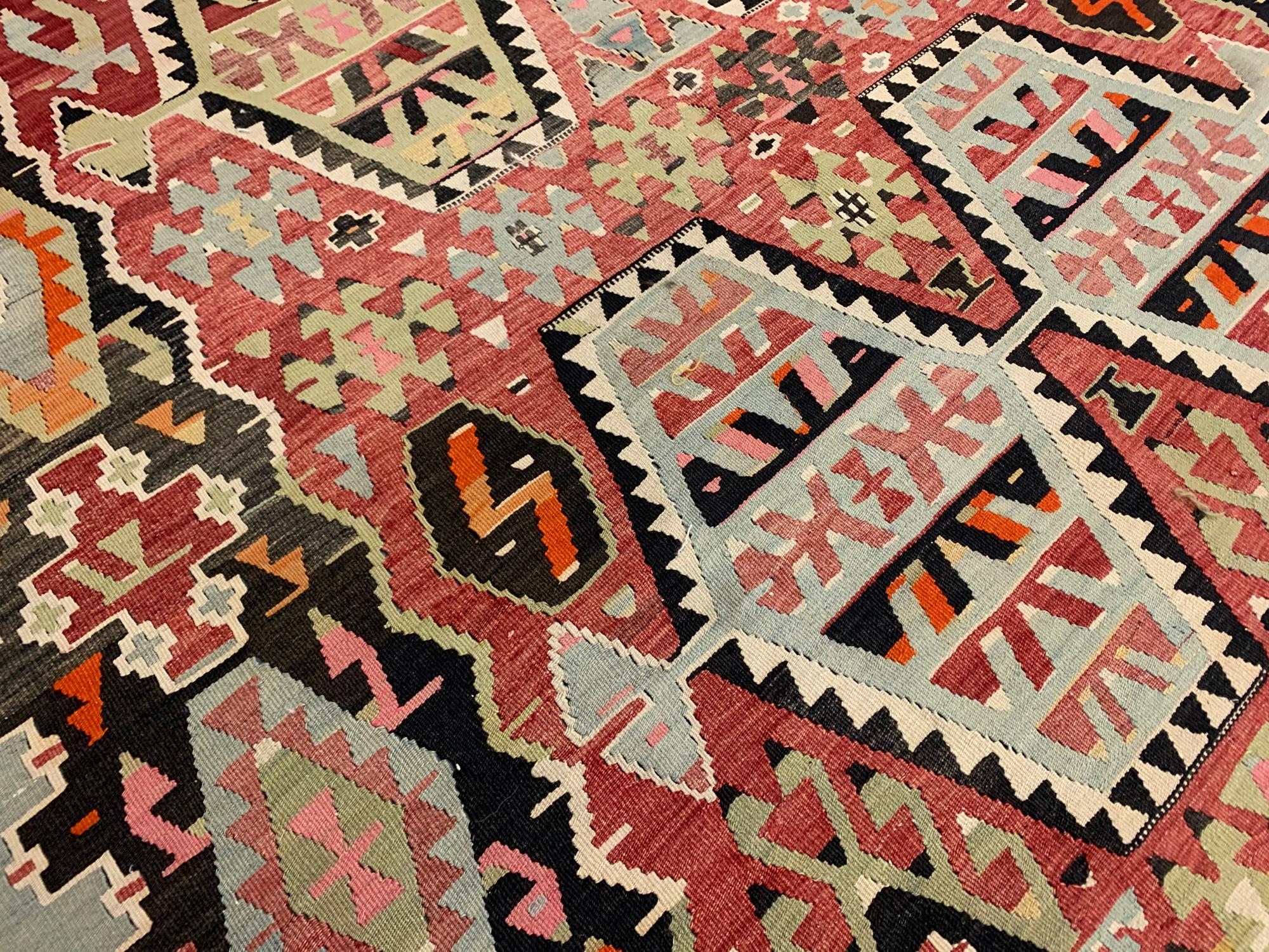 Antique Rugs Kilims Handmade Carpet, Geometric Turkish Kilim Rug In Excellent Condition For Sale In Hampshire, GB