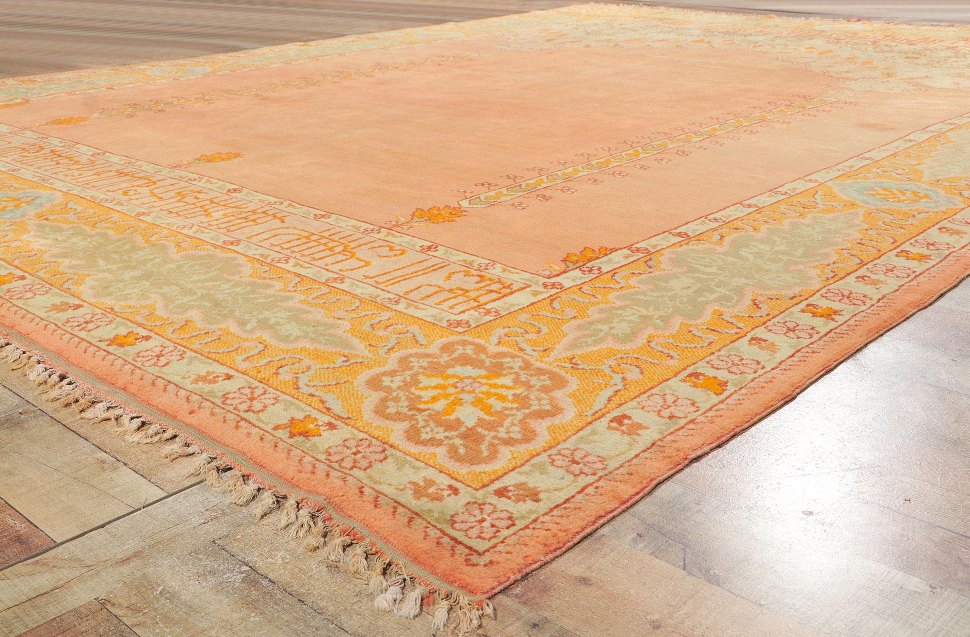 Laine Rare tapis turc ancien d'Oushak d'Anatolie occidentale  en vente