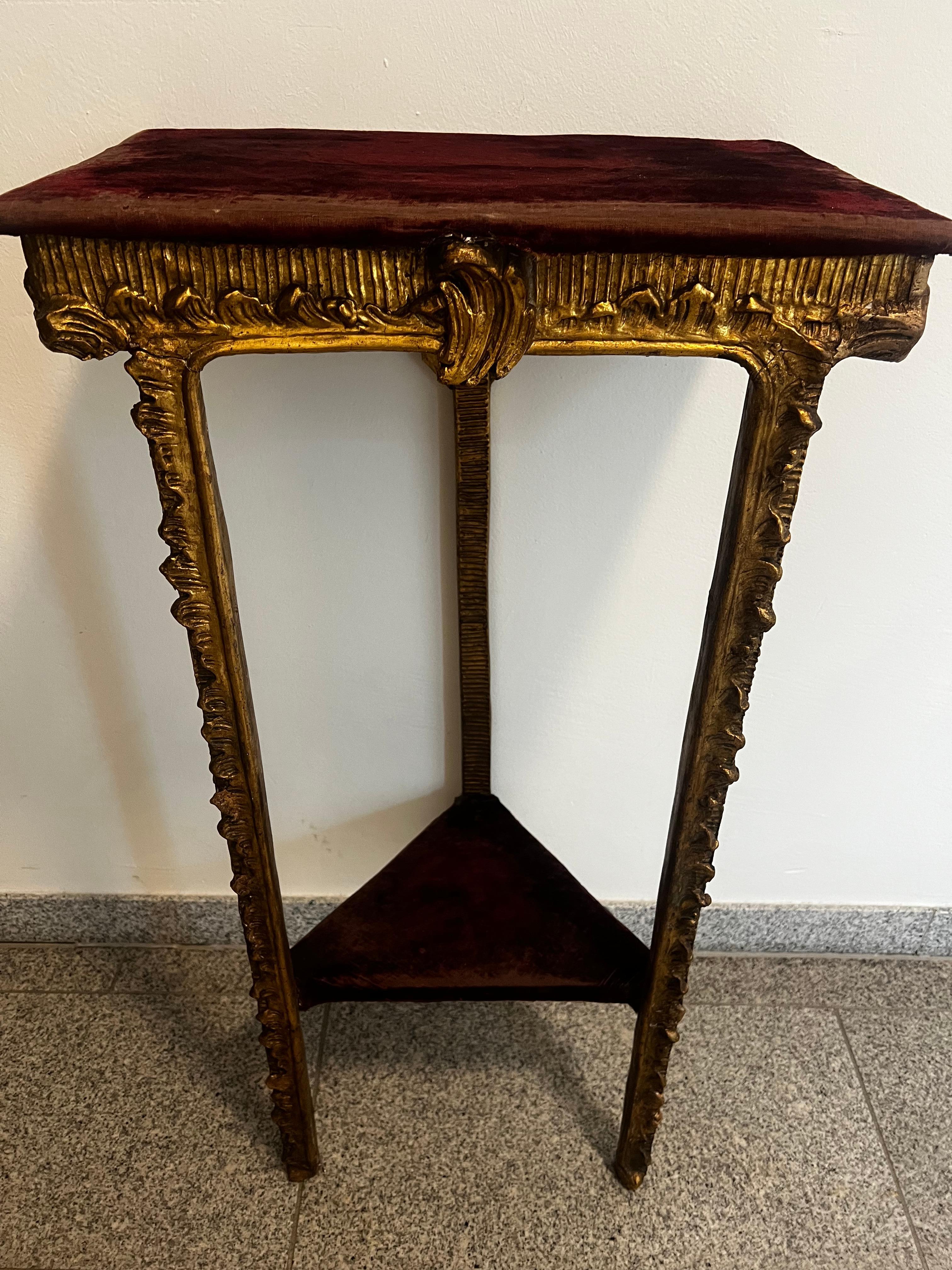 Rare Antique Venetian 18th Century Gold Gilded Console Table In Good Condition For Sale In Doha, QA
