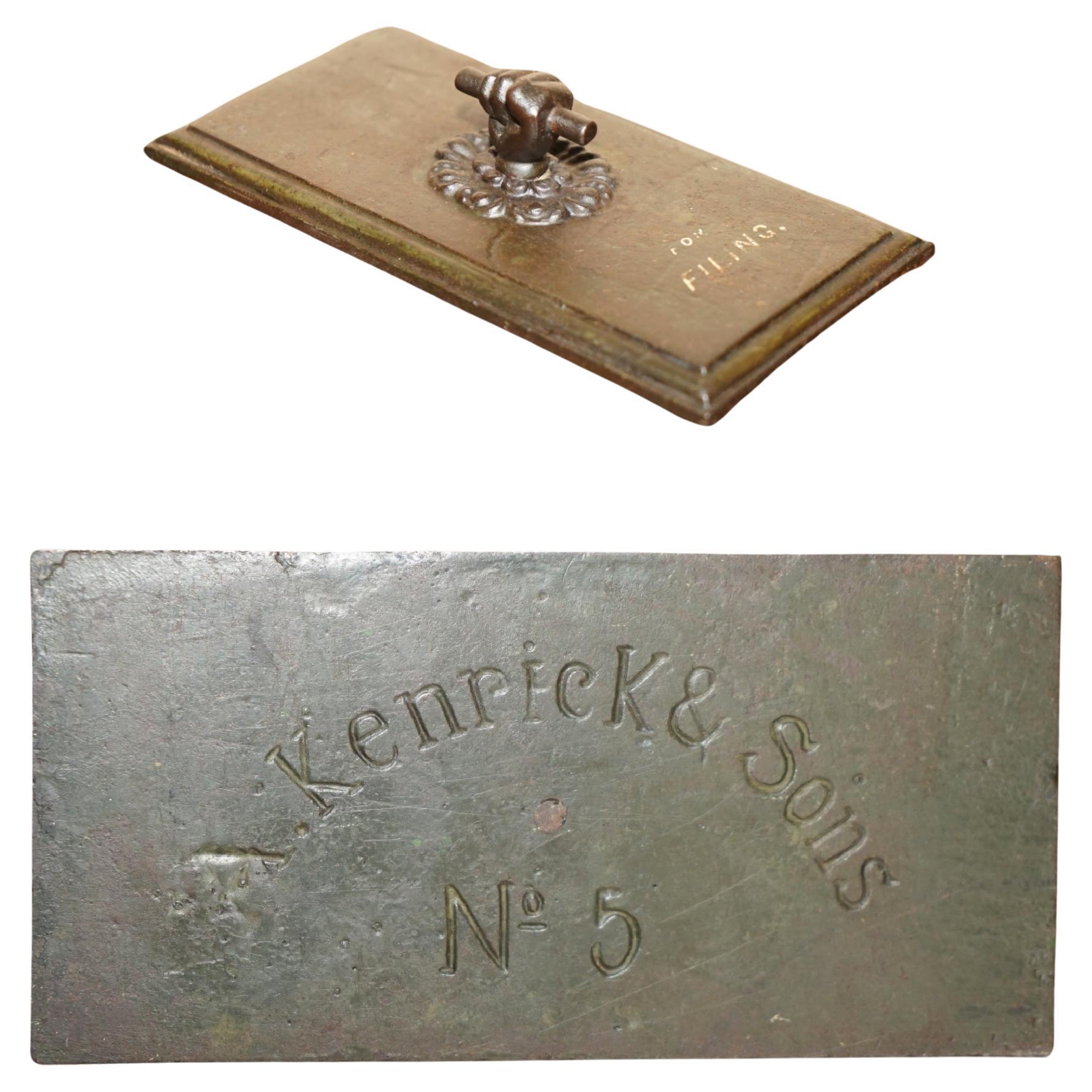 RARE ANTIQUE VICTORIENNE A KENRICK & SONS N°5 POINT DE POINTE EN BRONZE PESEE DE PAPIER
