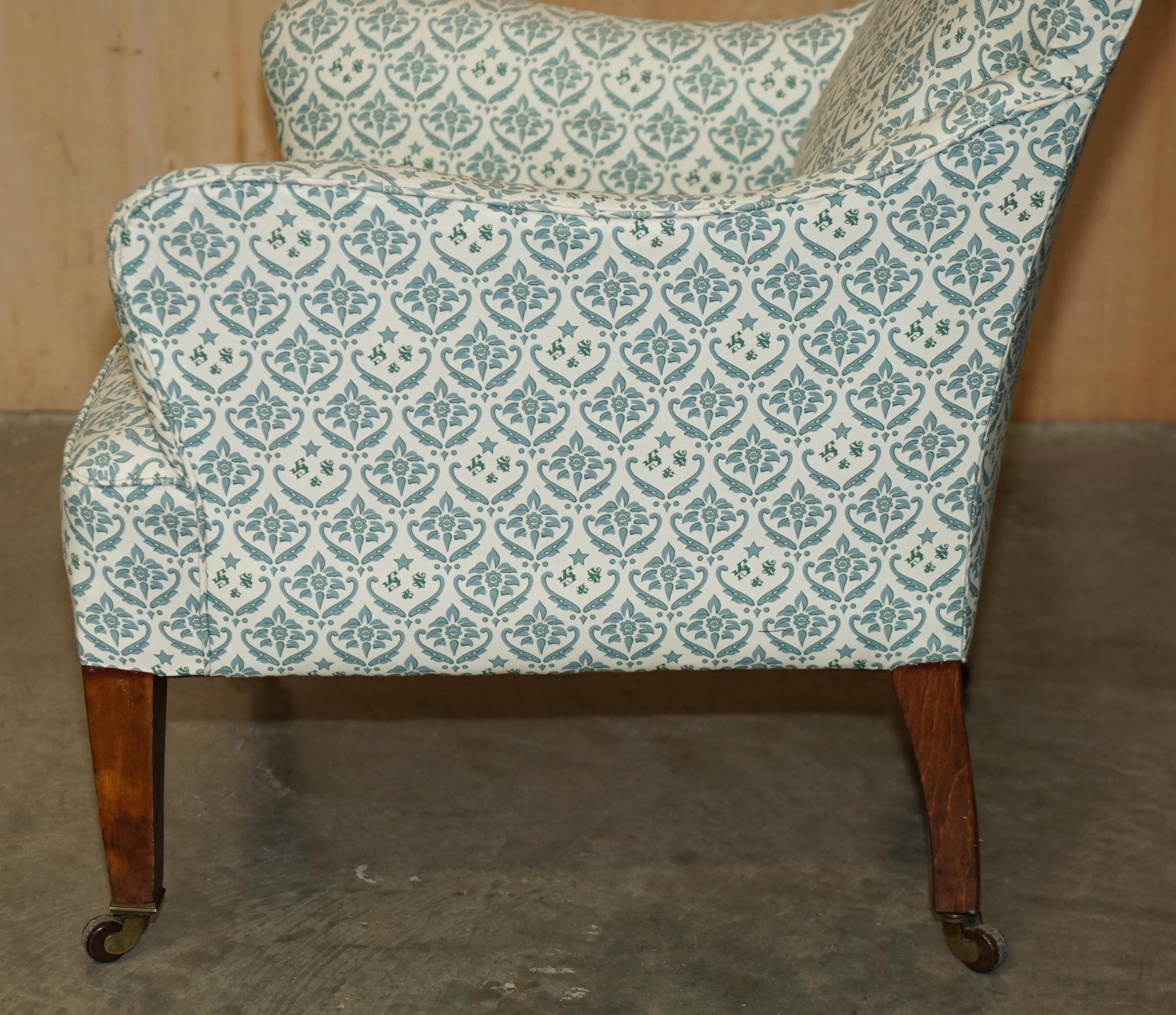 RARE ANTIQUE ViCTORIAN HOWARD & SON'S ARMCHAIR WITH THE ORIGINAL TICKING FABRIC For Sale 8