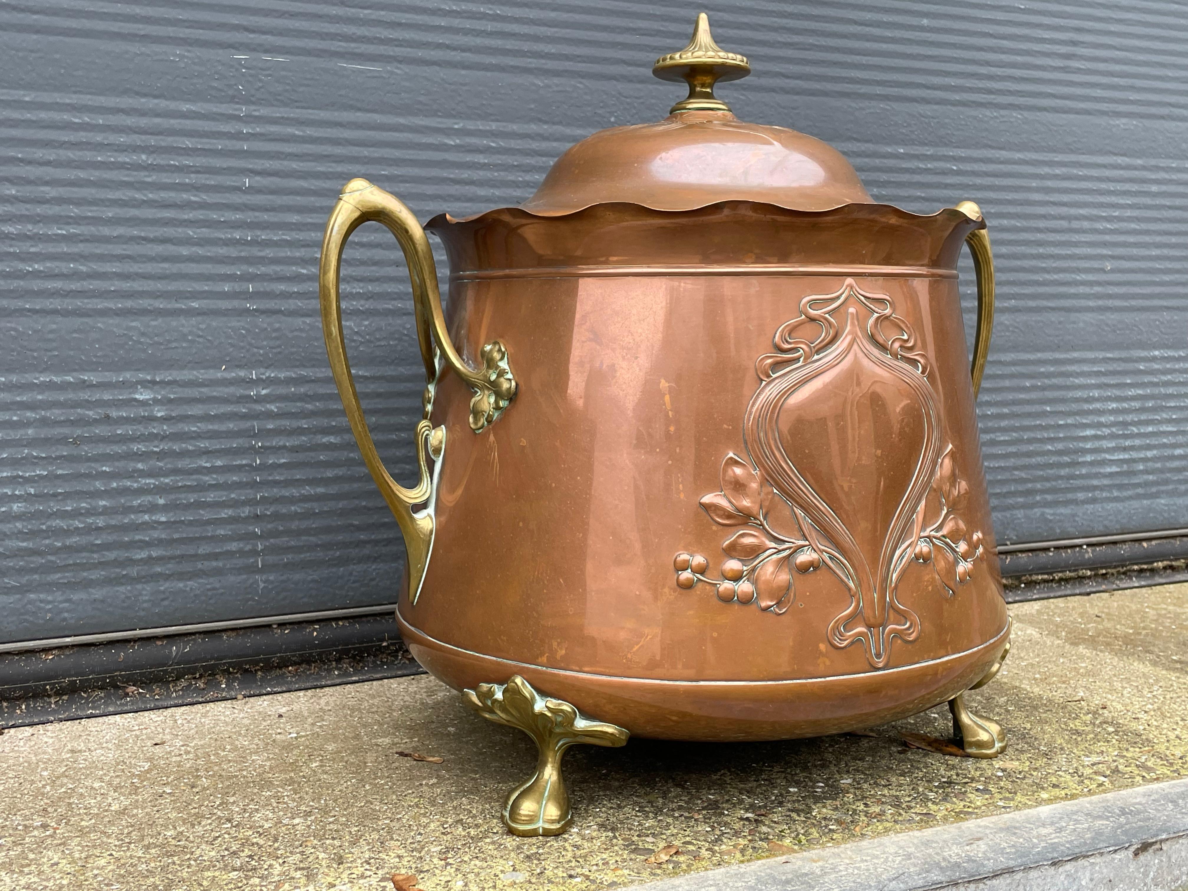 Rare Antique WMF Attr. Arts & Crafts Embossed Brass Coal Kettle /Firewood Bucket For Sale 10