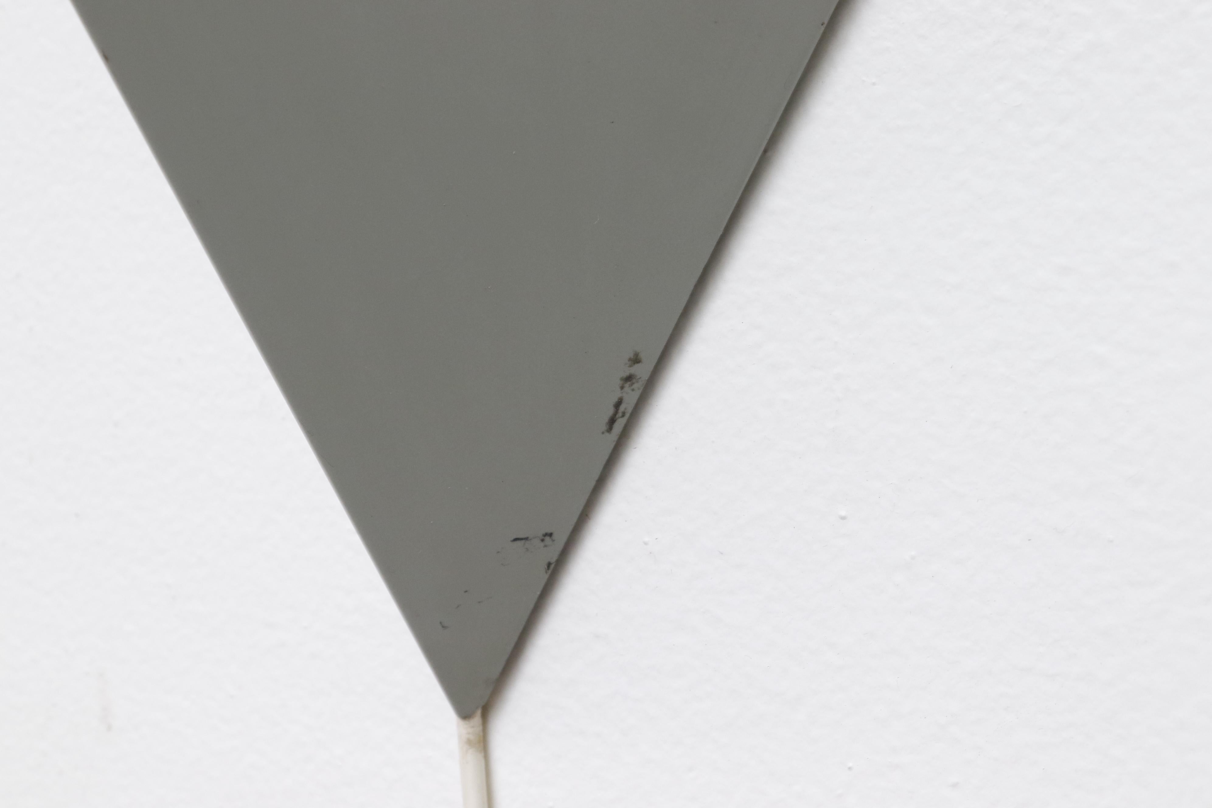 Rare Anvia Sleek Gray Enameled Aluminum Triangular Wall Sconce For Sale 7