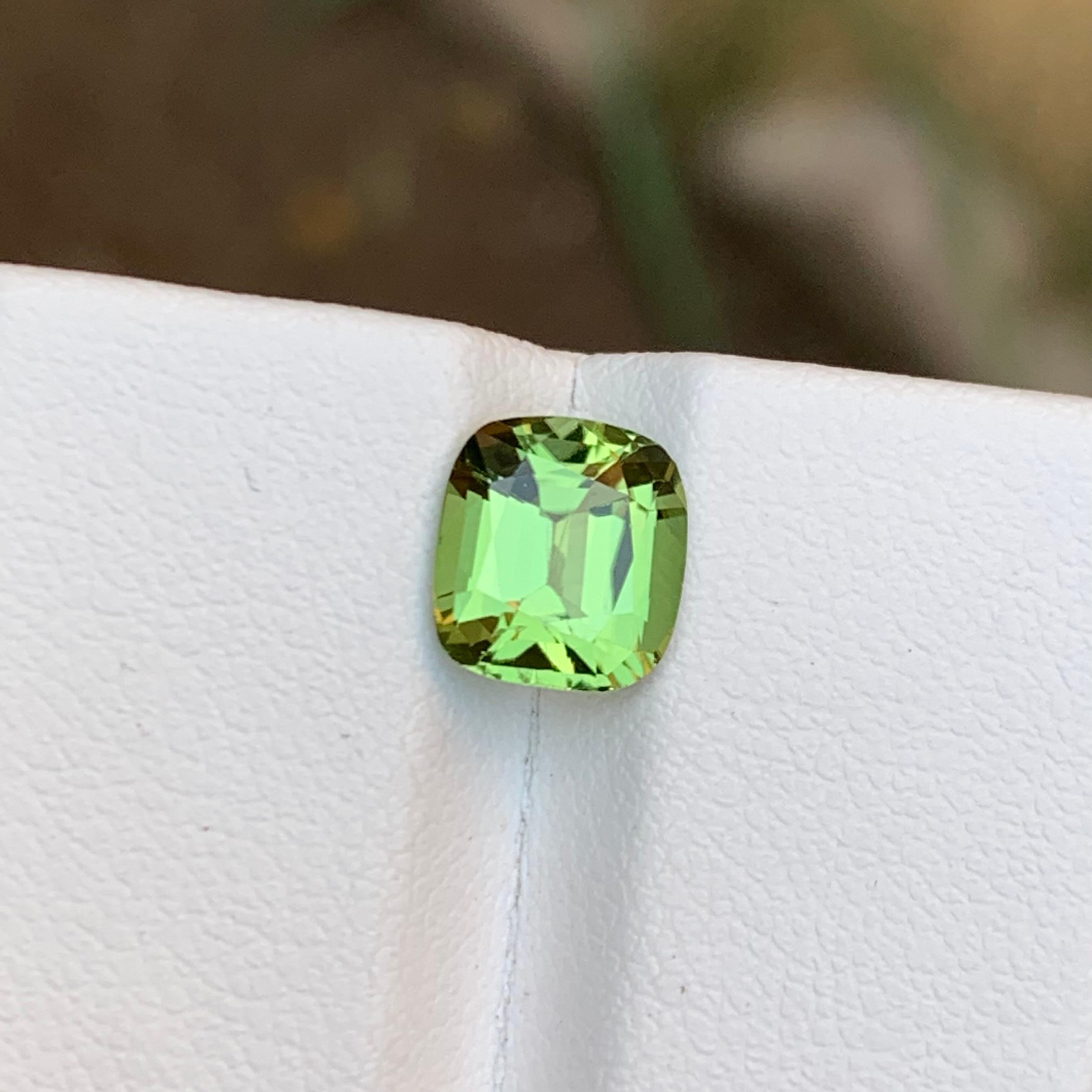 Rare Apple Green Natural Tourmaline Gemstone 1.90 Ct Square Cushion Cut for Ring For Sale 6