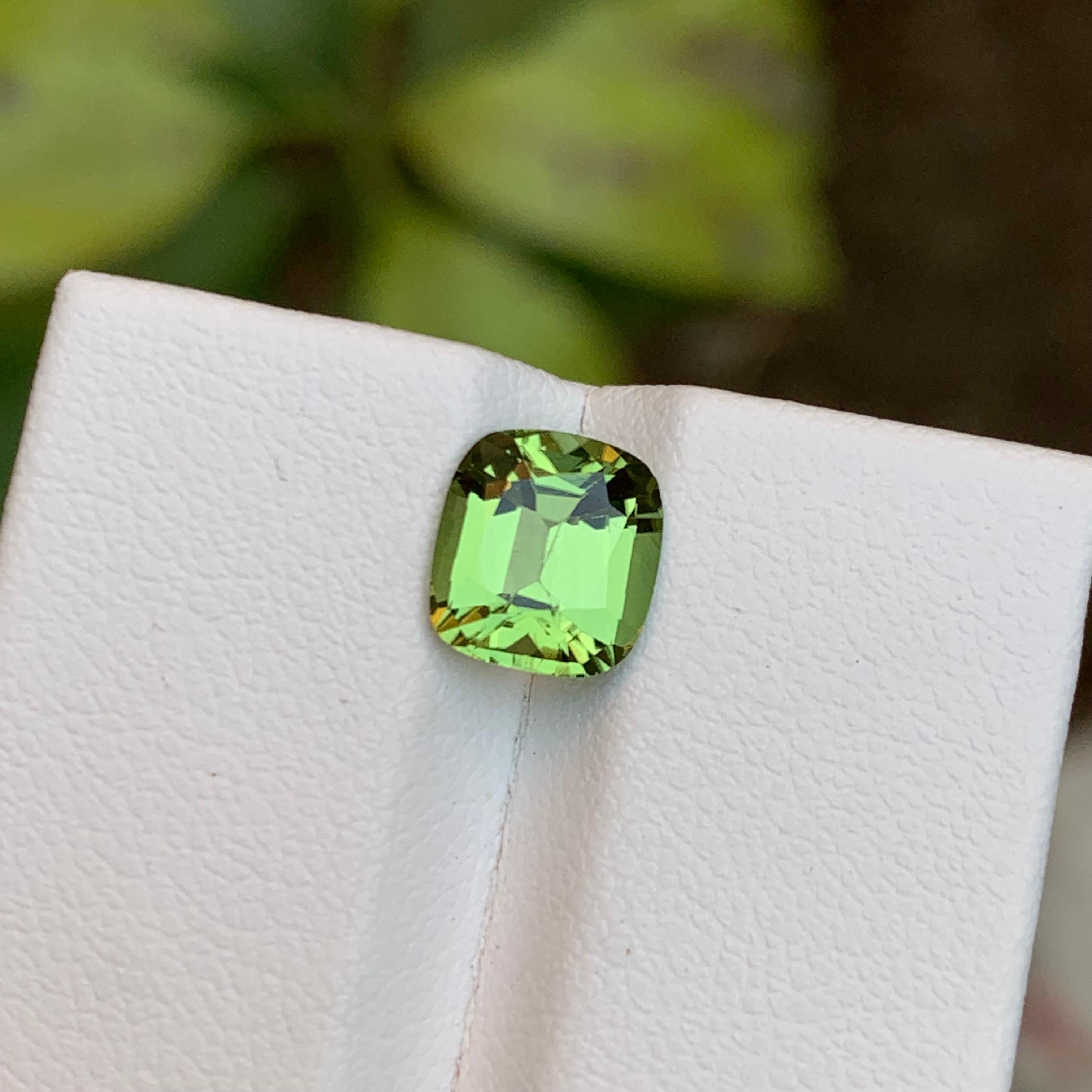 Rare Apple Green Natural Tourmaline Gemstone 1.90 Ct Square Cushion Cut for Ring For Sale 7
