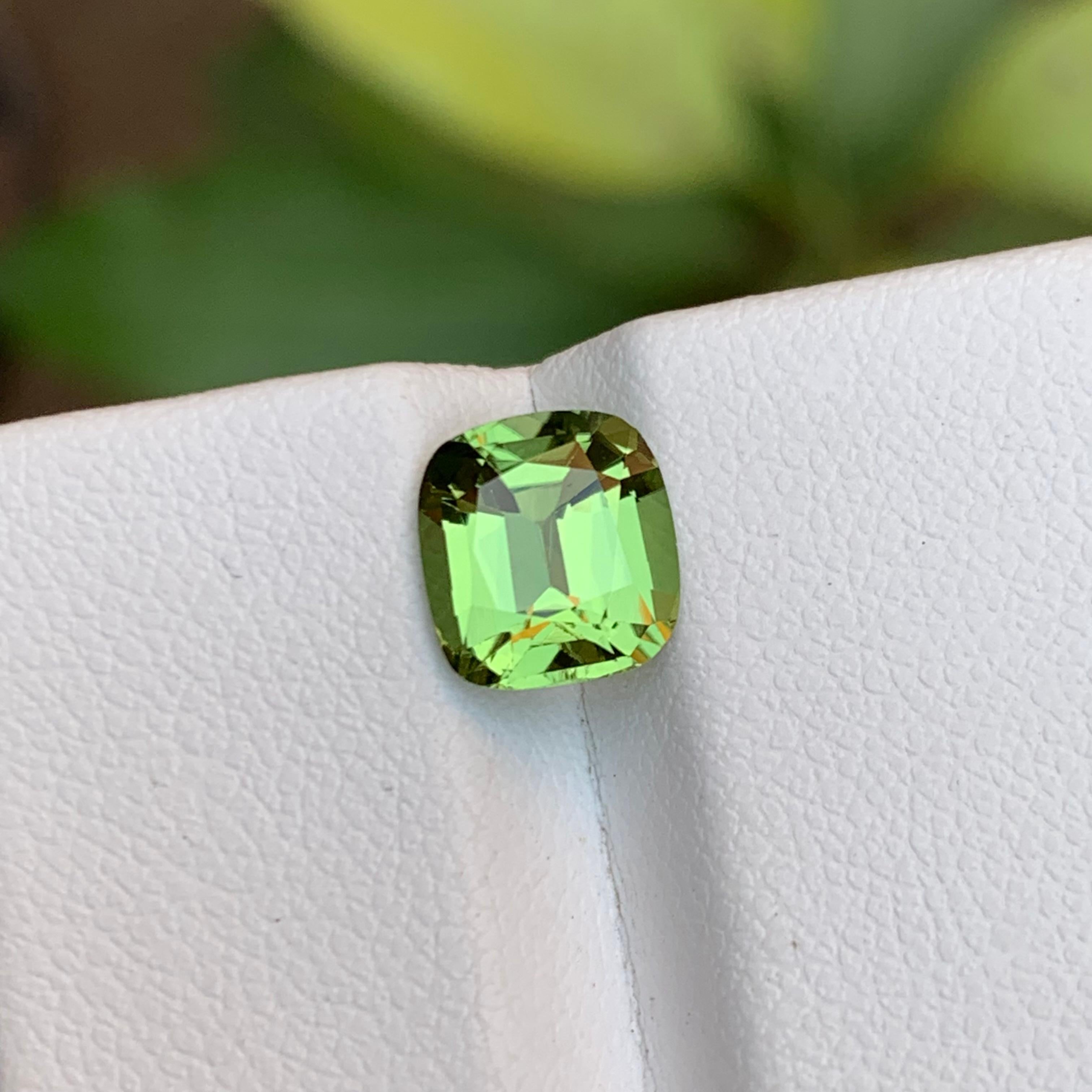 Rare Apple Green Natural Tourmaline Gemstone 1.90 Ct Square Cushion Cut for Ring For Sale 8
