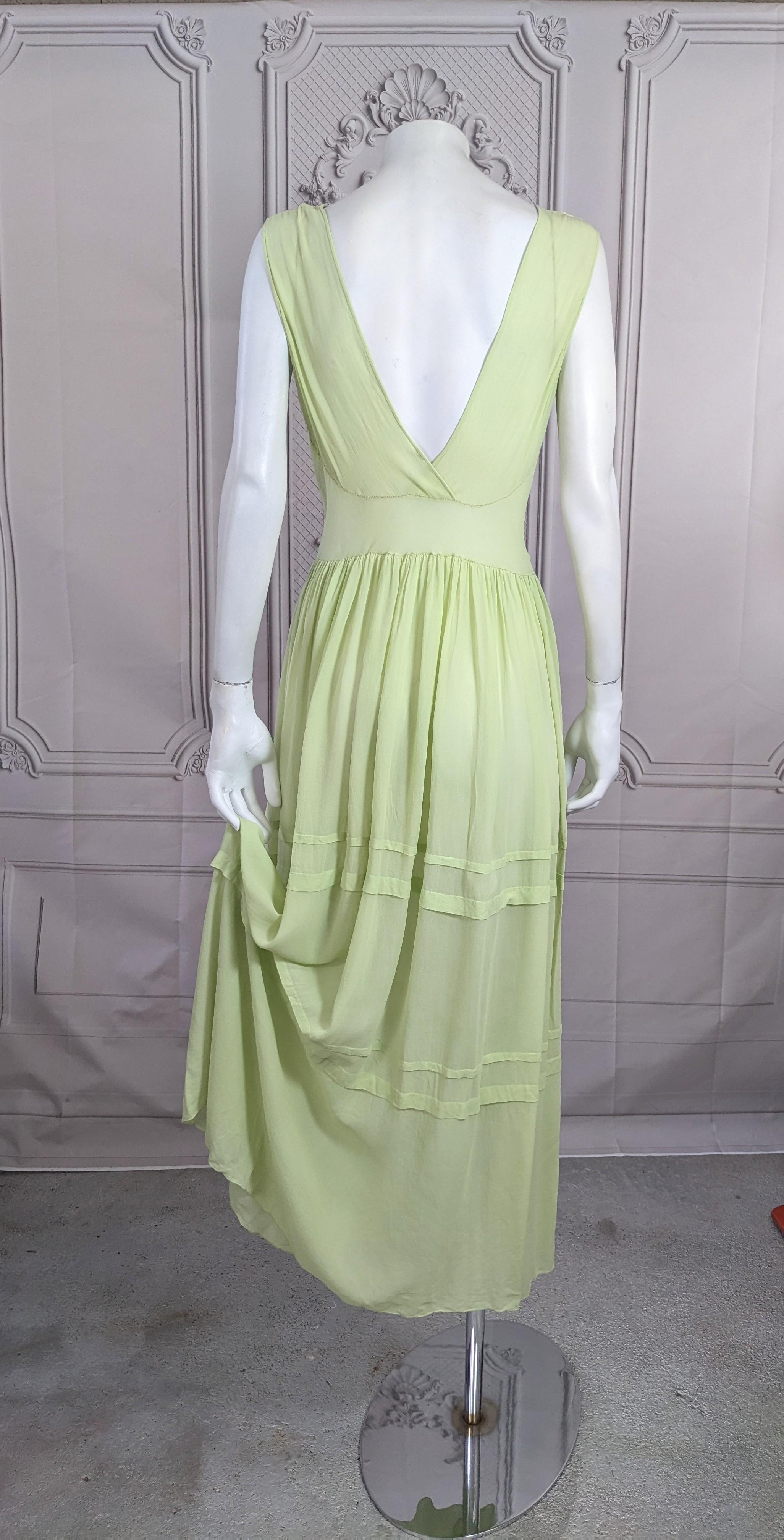 Seltenes Apfel-Jade Grünes Slip-Kleid Damen im Angebot