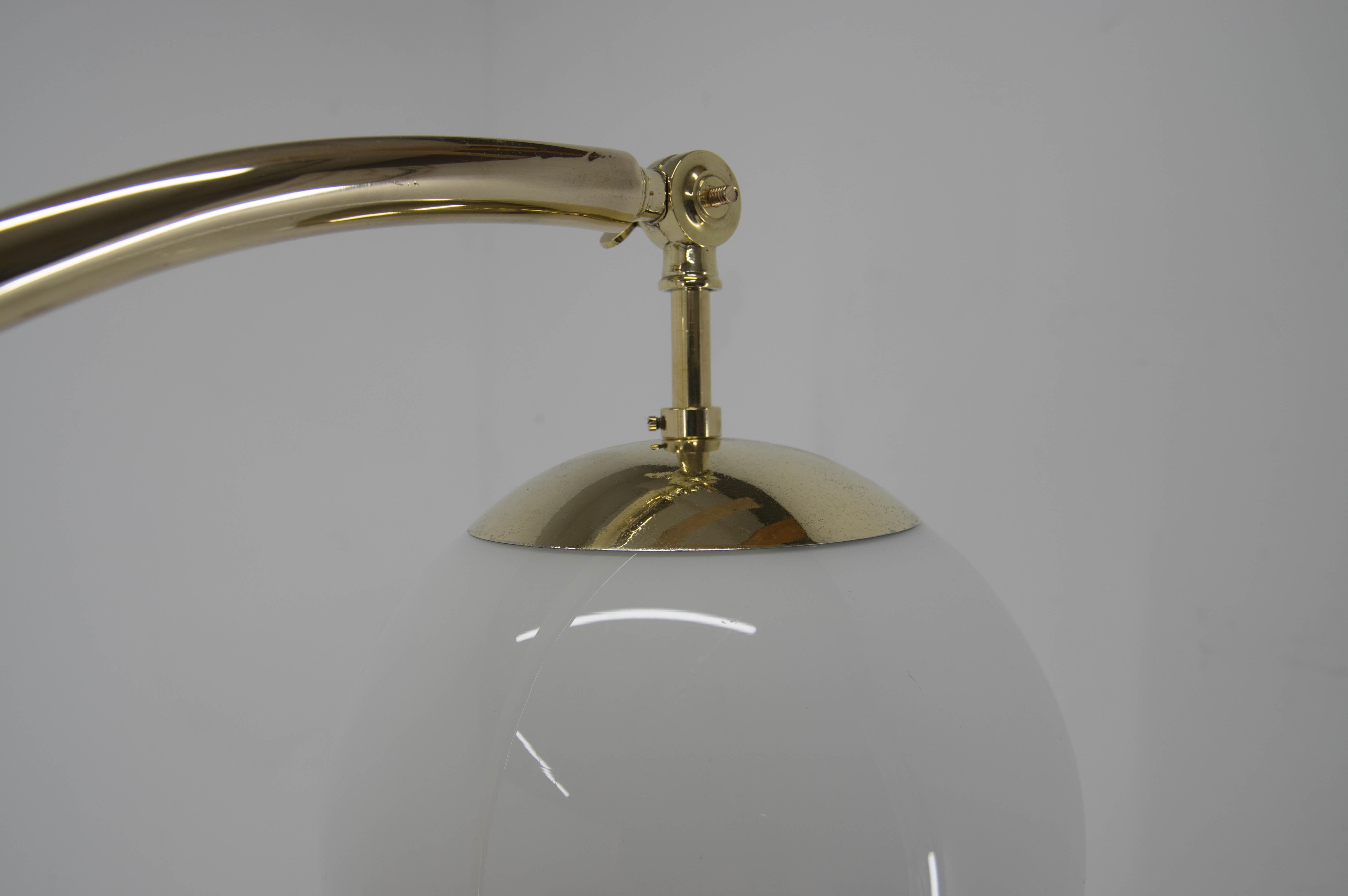 Rare Ar Deco / Functionalist Brass Floor Lamp, 1930s, Restored For Sale 2