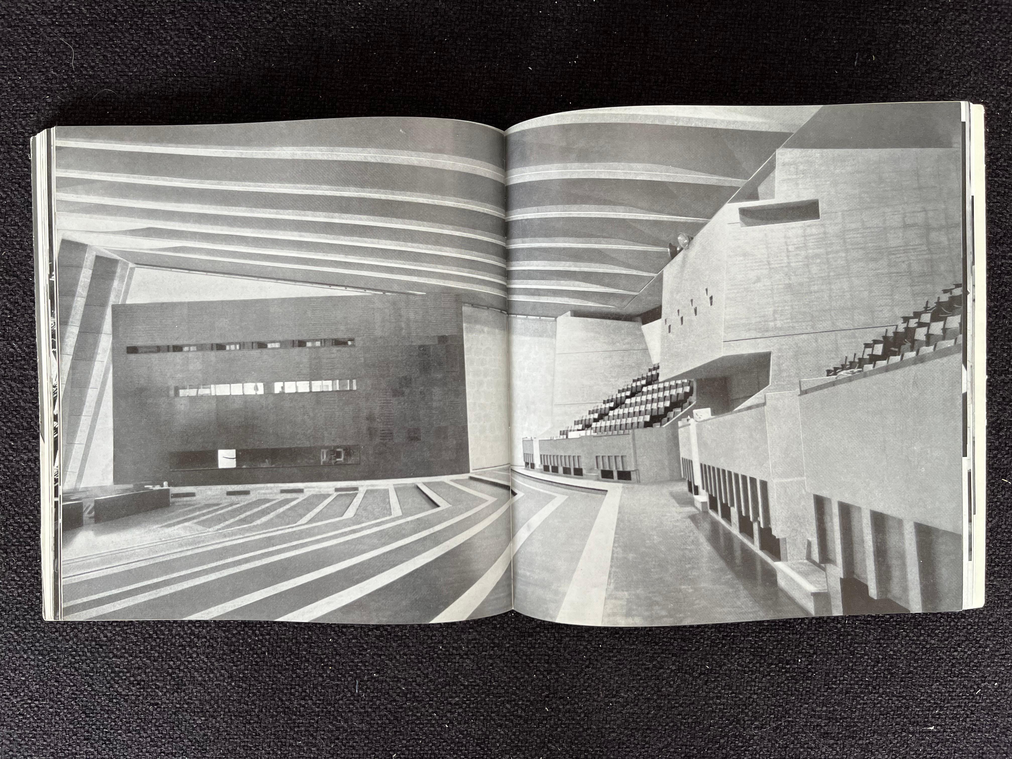 Paper Rare Architecture Book / Das Unesco-gebäude in Paris, 1958 For Sale