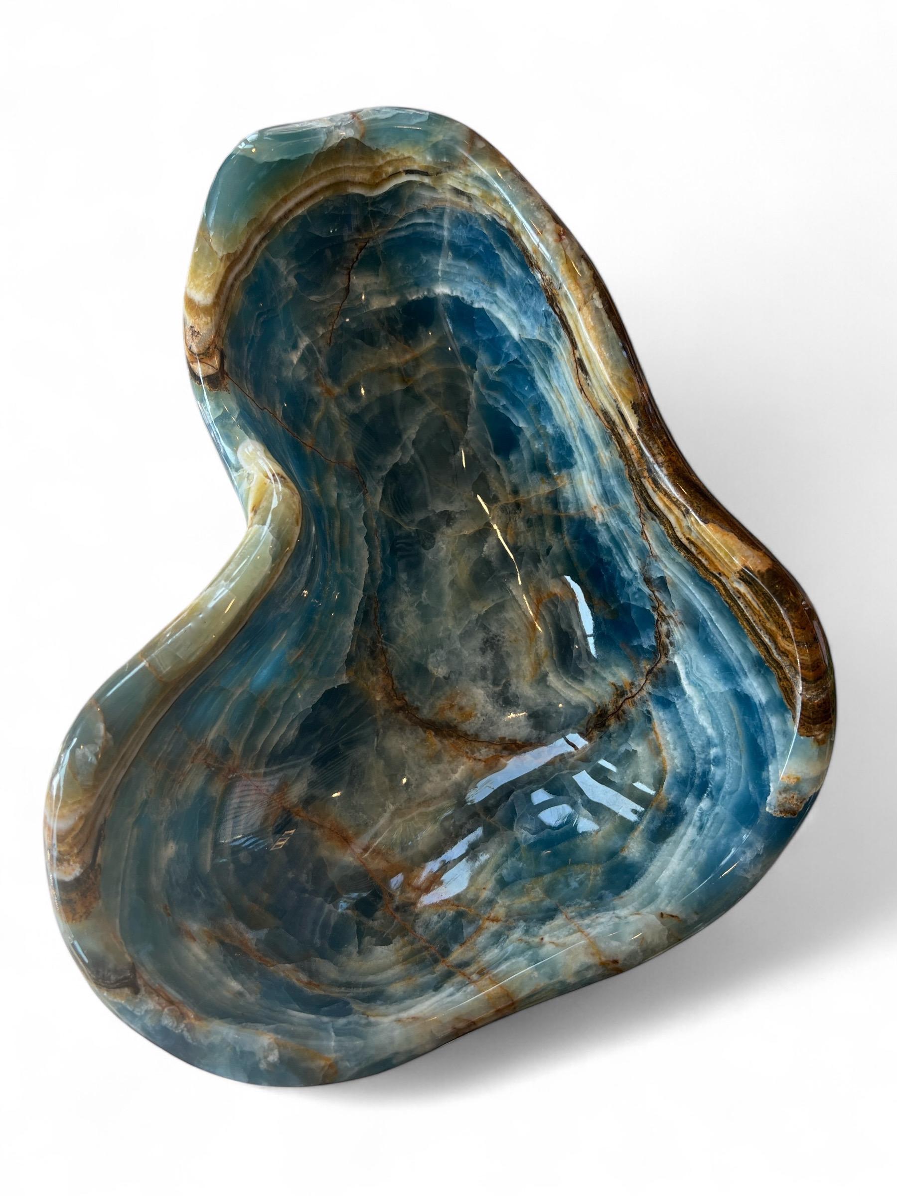 Raro cuenco decorativo argentino de ónice azul brillante natural Siglo XXI y contemporáneo en venta