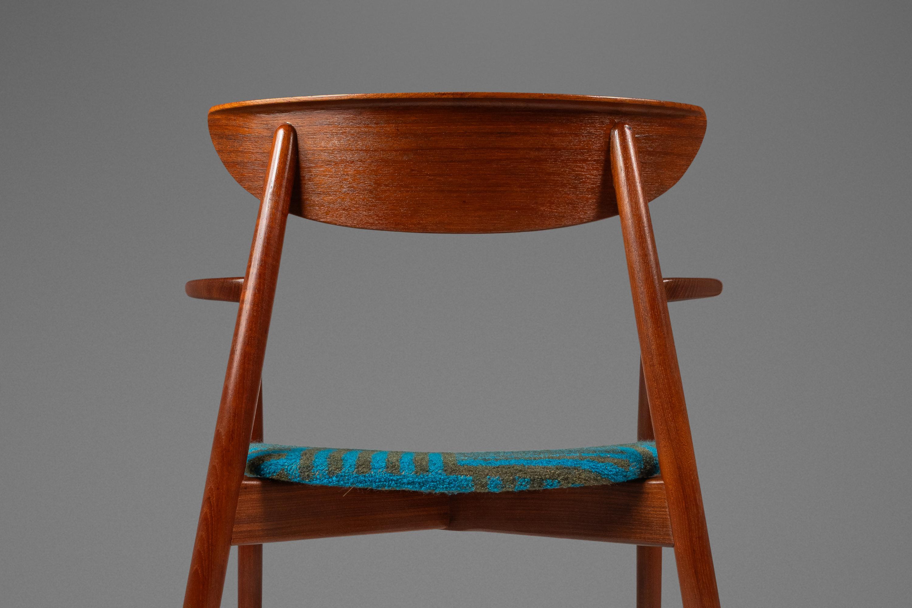 Rara sedia da tavolo e da braccio, Harry Østergaard, Randers Møbelfabrik, Danimarca, anni '60 circa in vendita 3