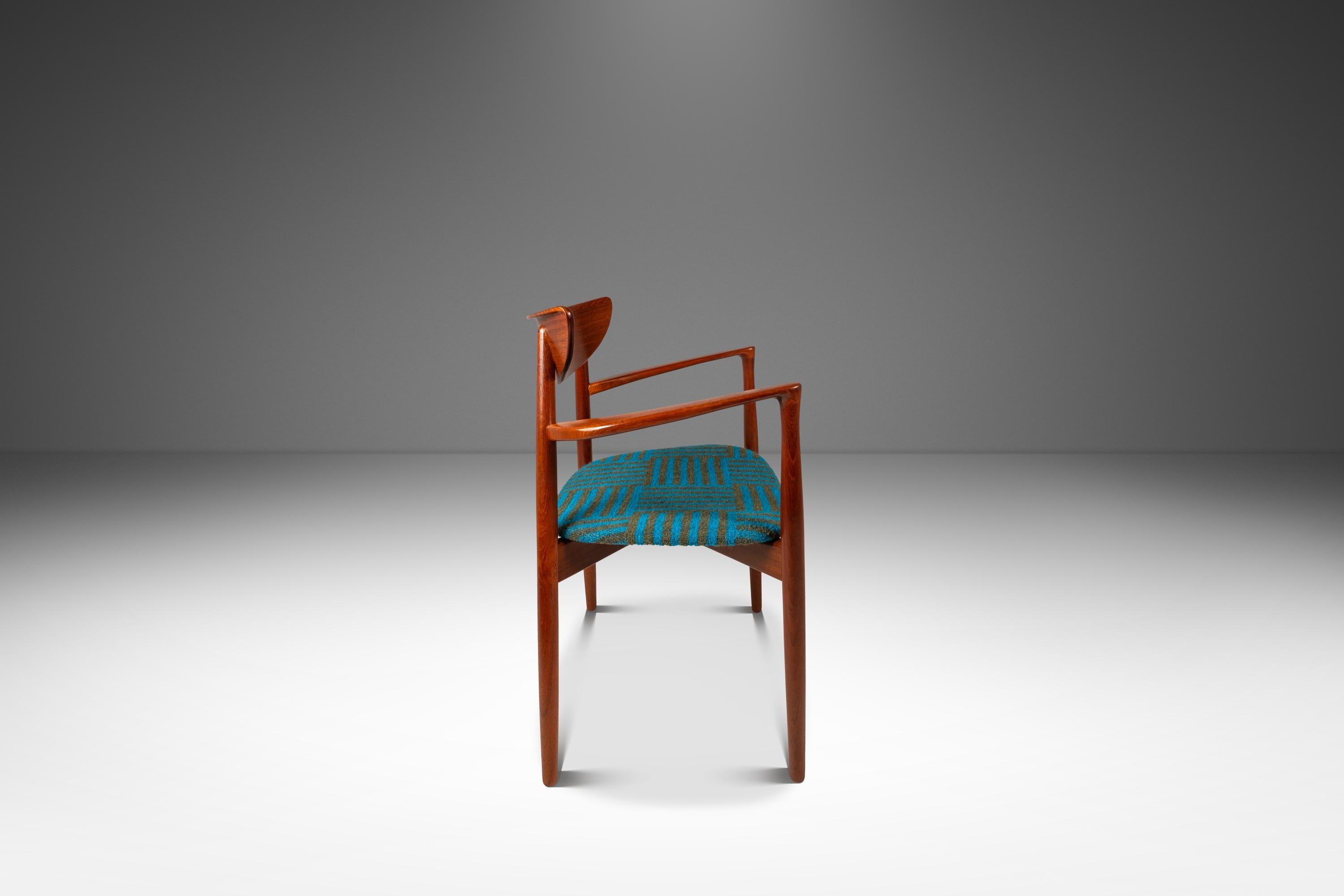 Mid-Century moderno Rara sedia da tavolo e da braccio, Harry Østergaard, Randers Møbelfabrik, Danimarca, anni '60 circa in vendita