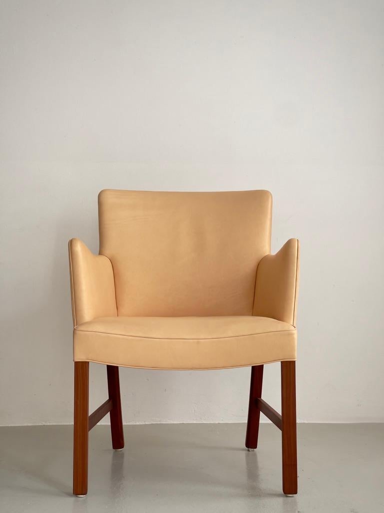 Raro sillón del maestro ebanista Jacob Kjaer Møbelhaandværk Dinamarca 1960 en venta 7