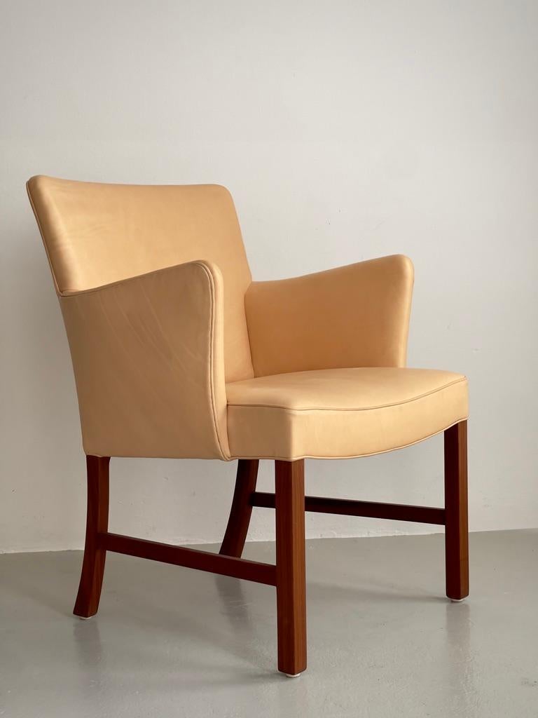 Raro sillón del maestro ebanista Jacob Kjaer Møbelhaandværk Dinamarca 1960 en Excelente estado para la venta en København K, 84