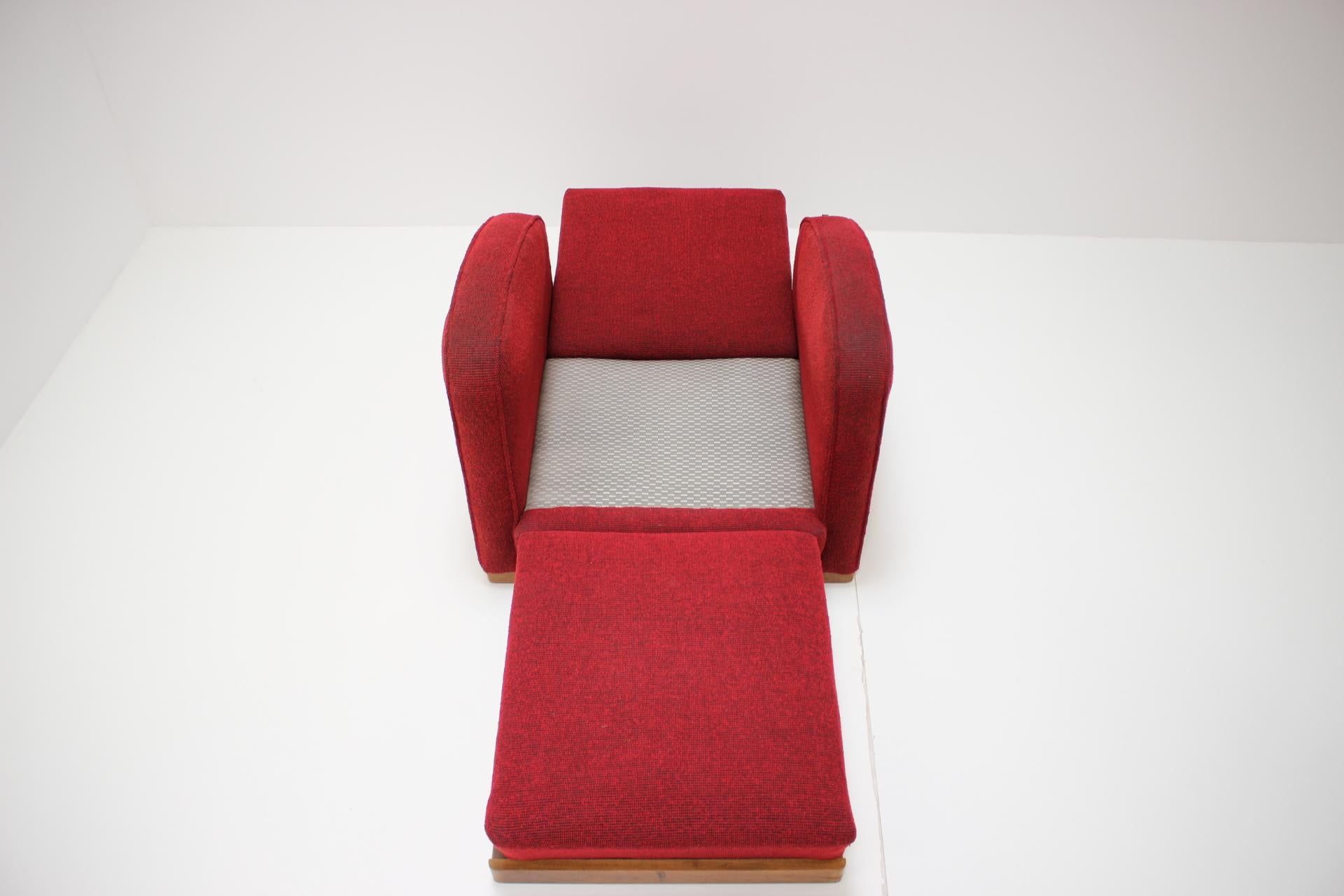 Seltener Sessel entworfen von Jindřich Halabala, Modell H-282, Tschechoslowakei im Angebot 5