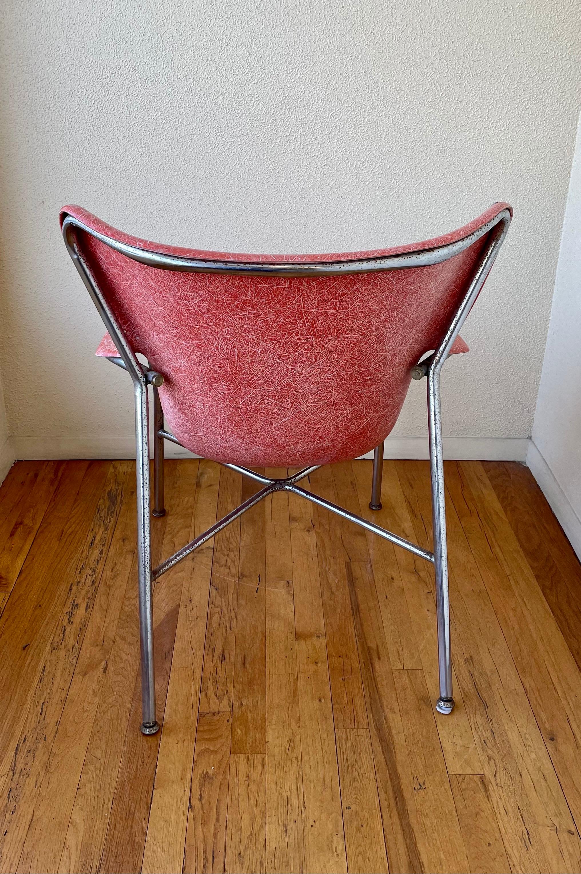 Mid-Century Modern Rare Armchair Designed by Lawrence Peabody in Fiberglass & Chrome