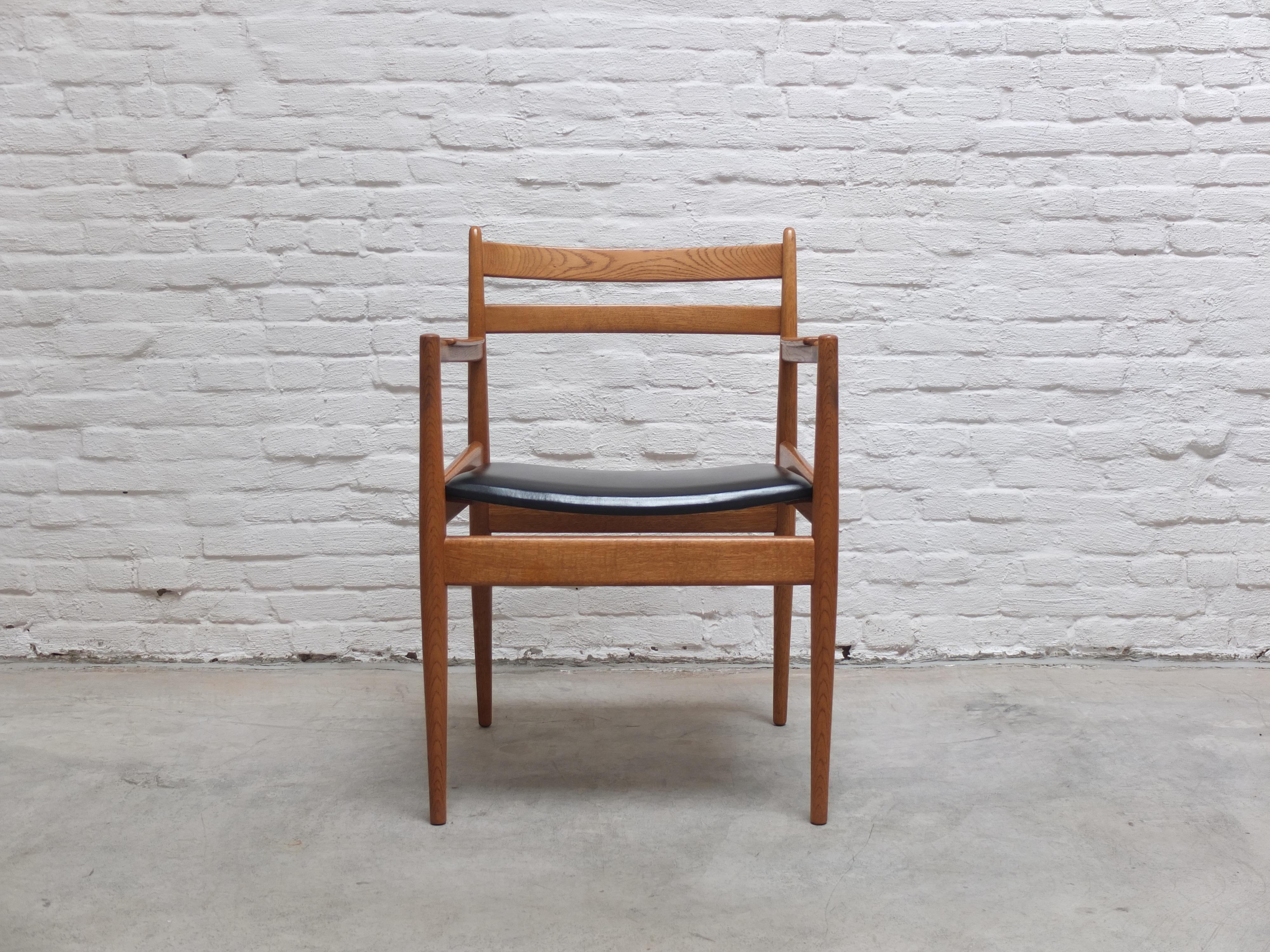 Seltener Sessel aus Eiche von Jos De Mey für Van Den Berghe-Pauvers, 1960er Jahre (Moderne der Mitte des Jahrhunderts) im Angebot