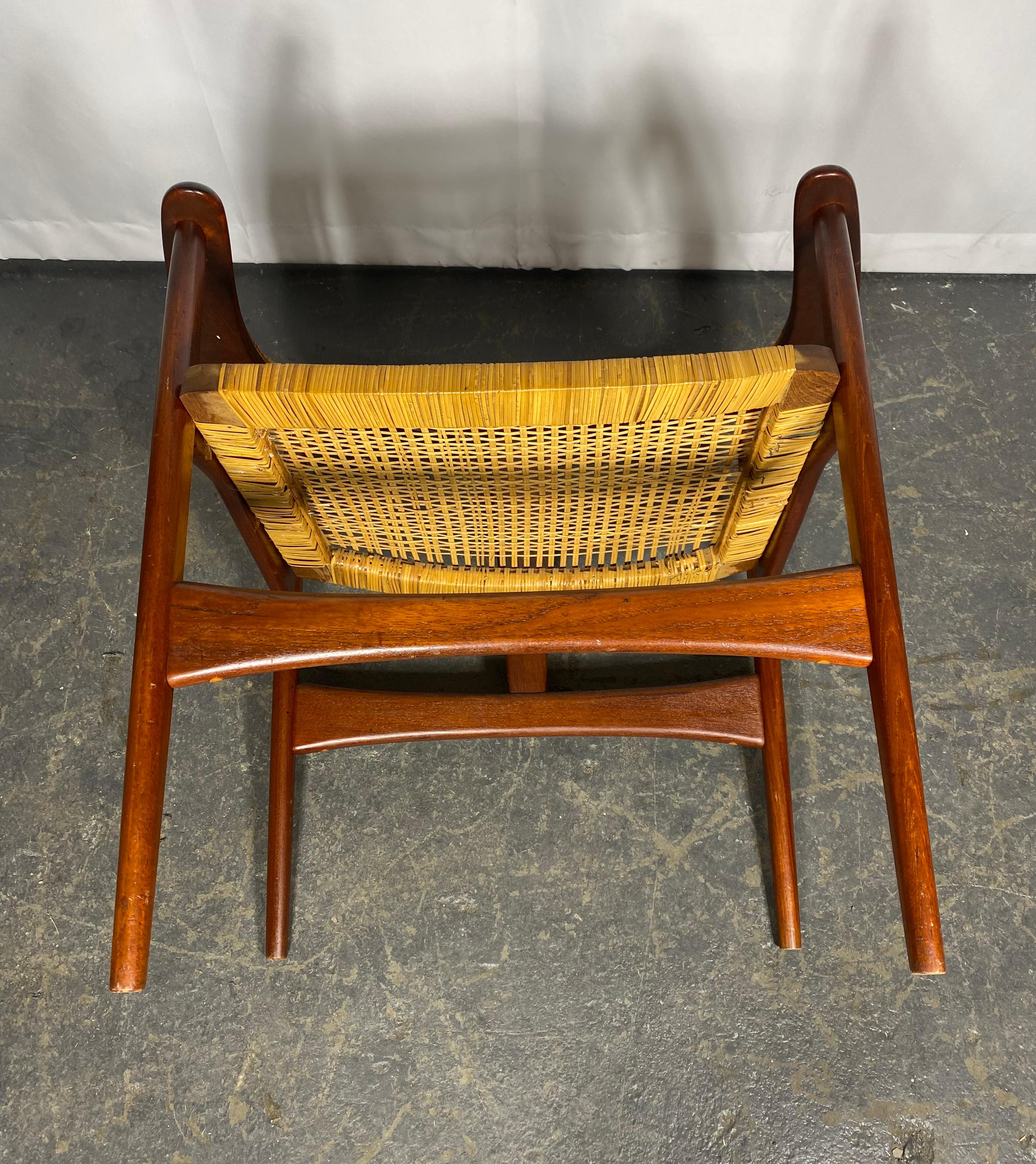 RARE ARNE HOVMAND-OLSEN barrel back chair teak / wicker, MODEL 171 For Sale 1