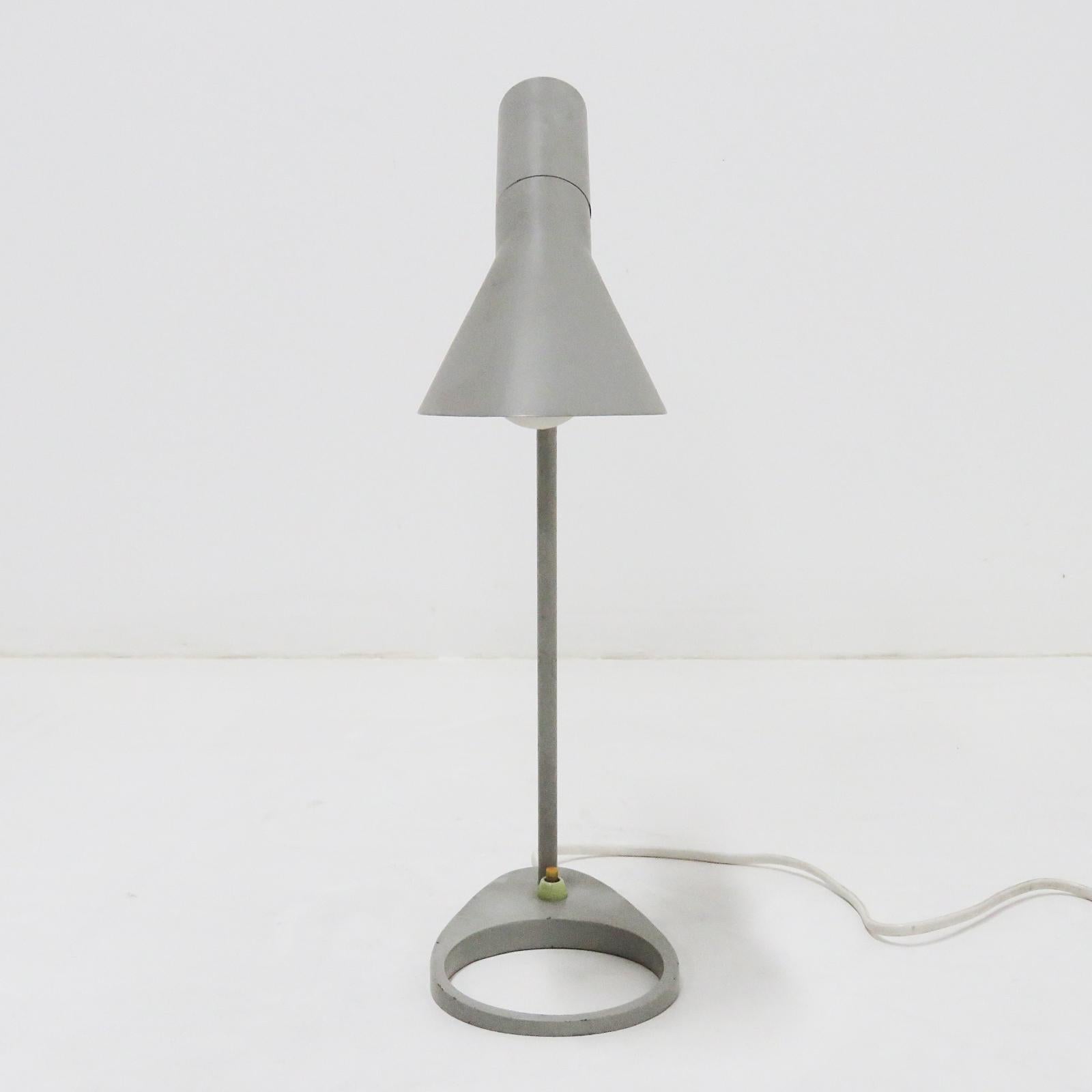 Émaillé Rare lampe de bureau AJ d'Arne Jacobsen, 1957 en vente