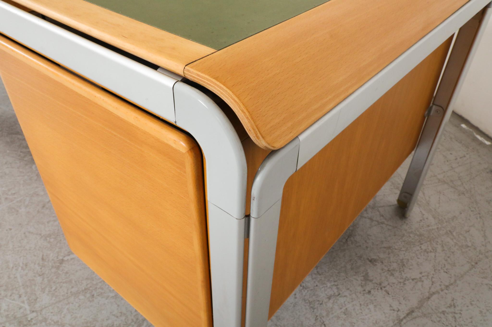 Rare Arne Jacobsen 'Djob' Writing Desk, 1971 For Sale 6