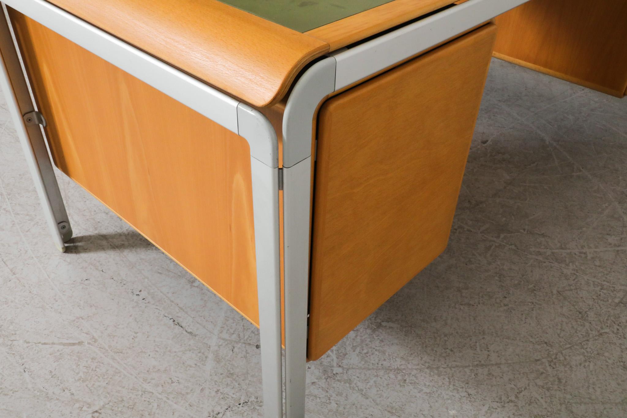 Rare Arne Jacobsen 'Djob' Writing Desk, 1971 For Sale 2
