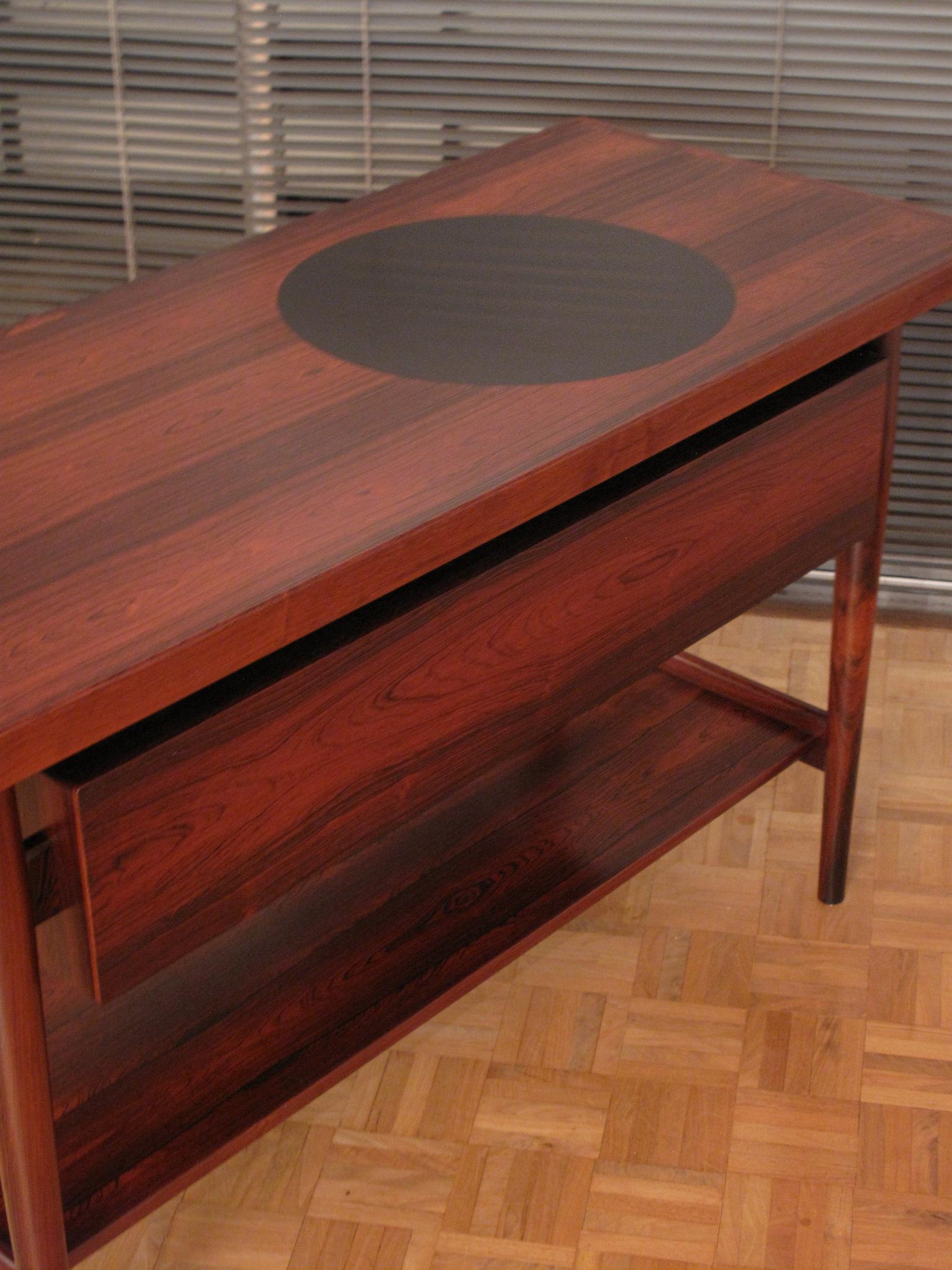 Arne Vodder Rosewood Console Table for Sibast 4