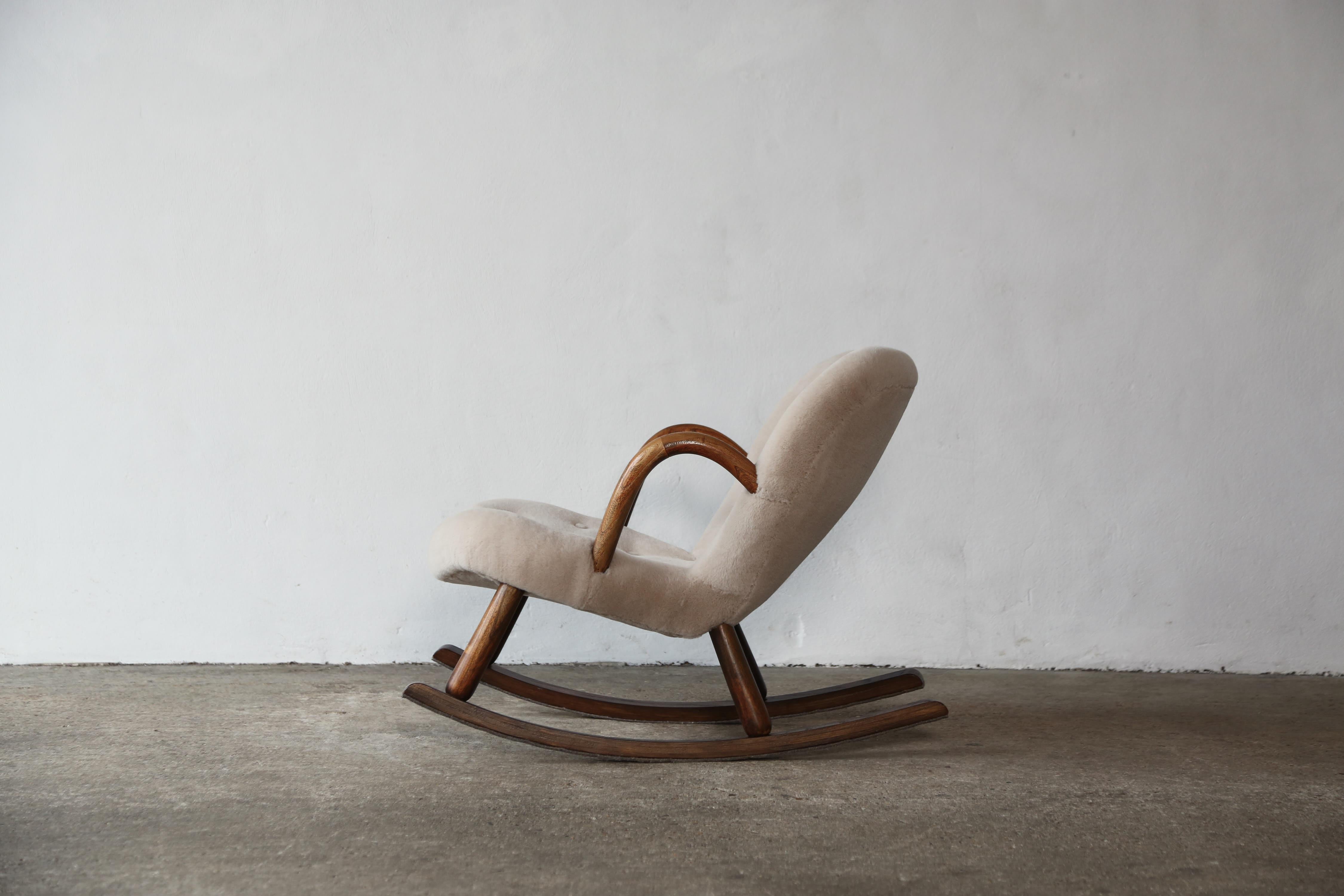 Rare Arnold Madsen Clam Rocking Chair, Newly Upholstered in Alpaca, 1950s For Sale 7