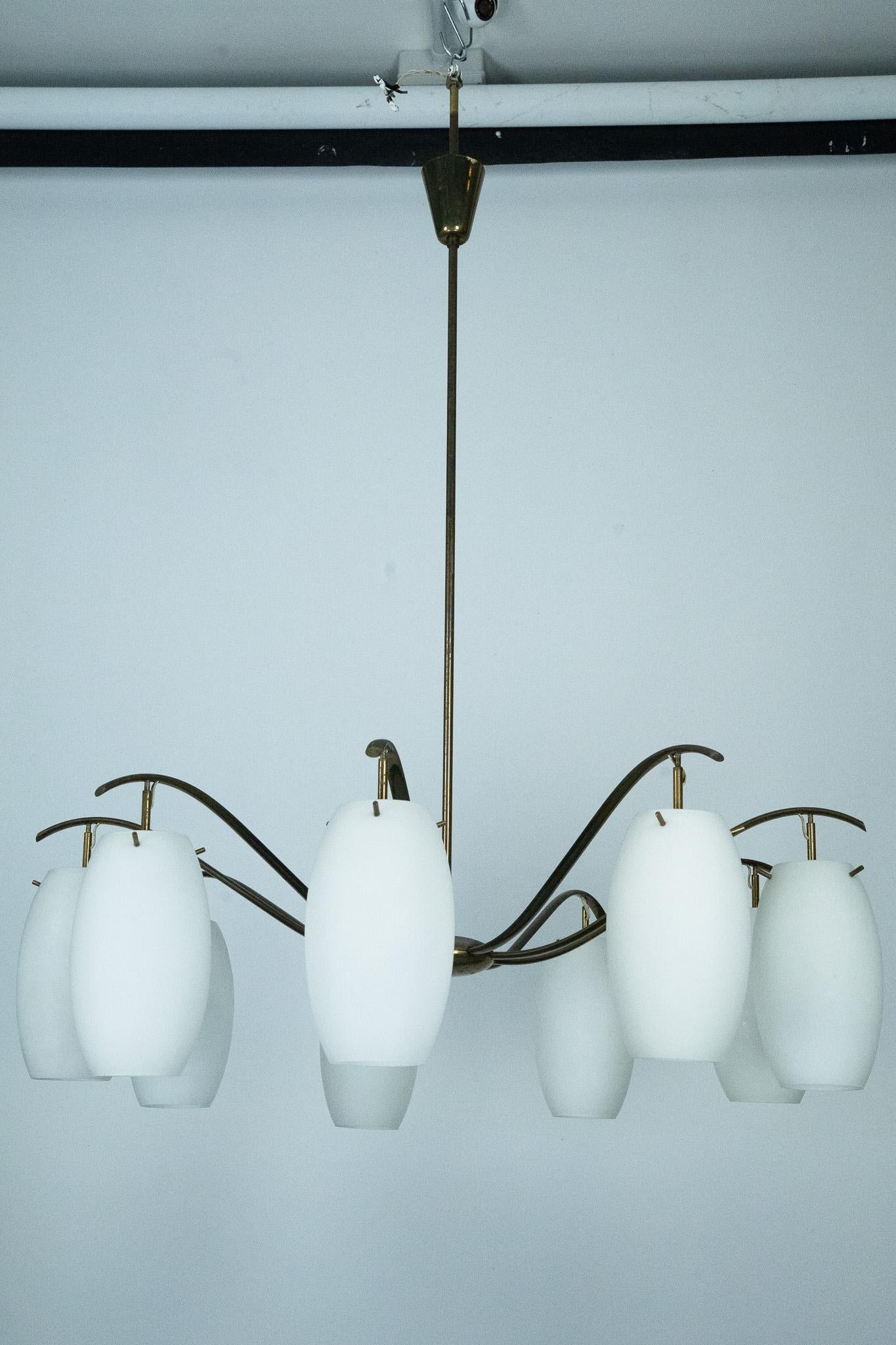 Rare Arredoluce Monza, 9-Light Brass and Opaline Glass Chandelier, Italy 1950s For Sale 9