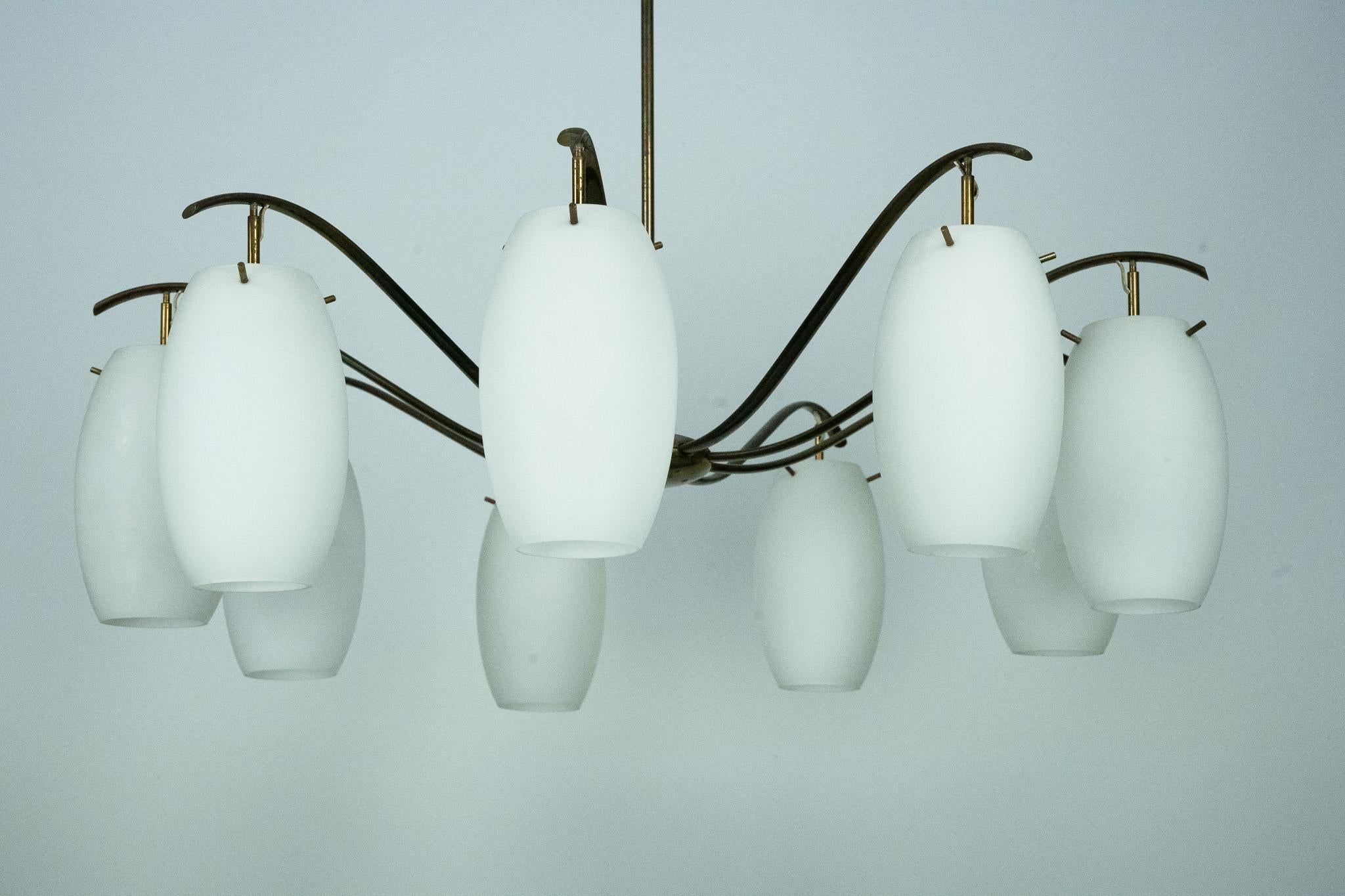Rare Arredoluce Monza, 9-Light Brass and Opaline Glass Chandelier, Italy 1950s For Sale 10