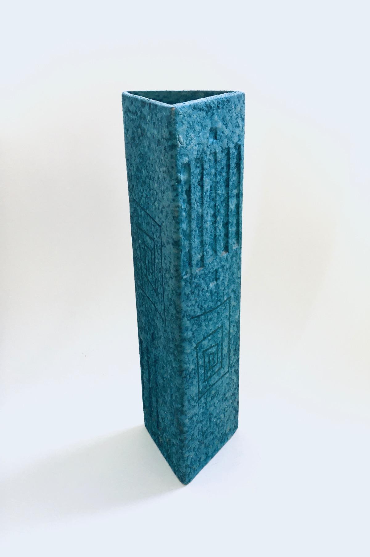 Mid-Century Modern RARE Art Ceramics Sgraffito Triangular Vase by Alvino Bagni for Raymor For Sale