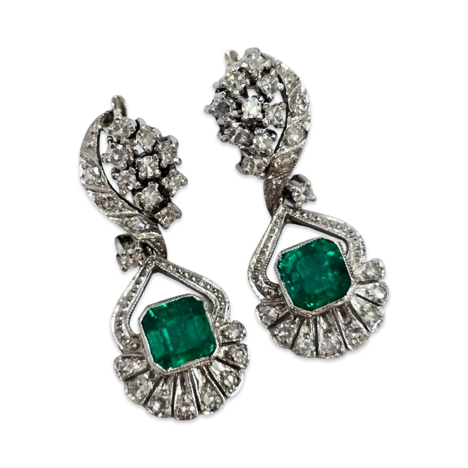 Rara suite in oro bianco Art Deco 14K con smeraldi colombiani e diamanti antichi in vendita 10