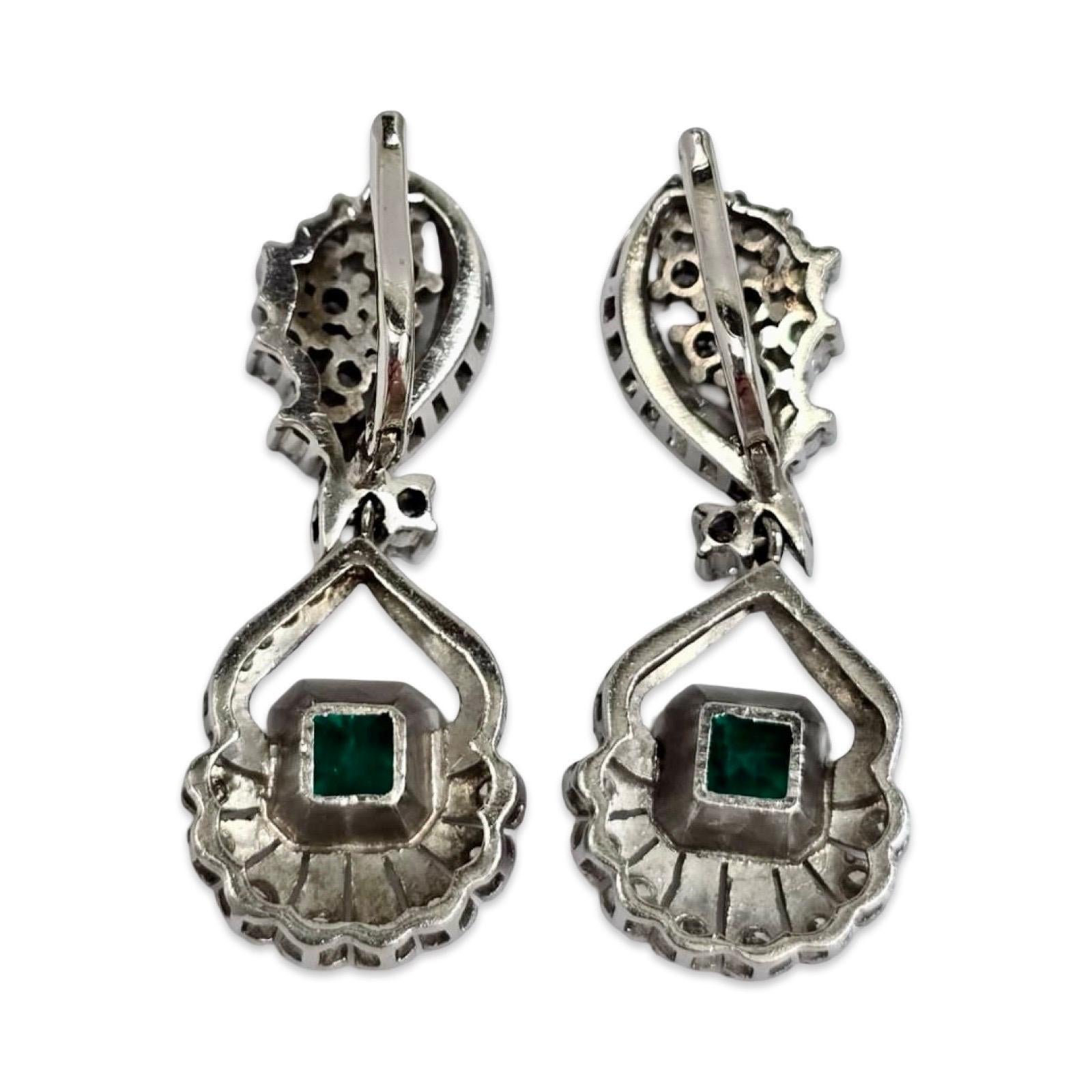 Rara suite in oro bianco Art Deco 14K con smeraldi colombiani e diamanti antichi in vendita 12