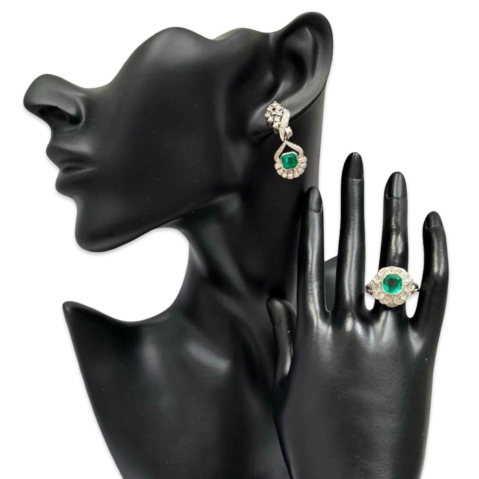 Ottagono Rara suite in oro bianco Art Deco 14K con smeraldi colombiani e diamanti antichi in vendita