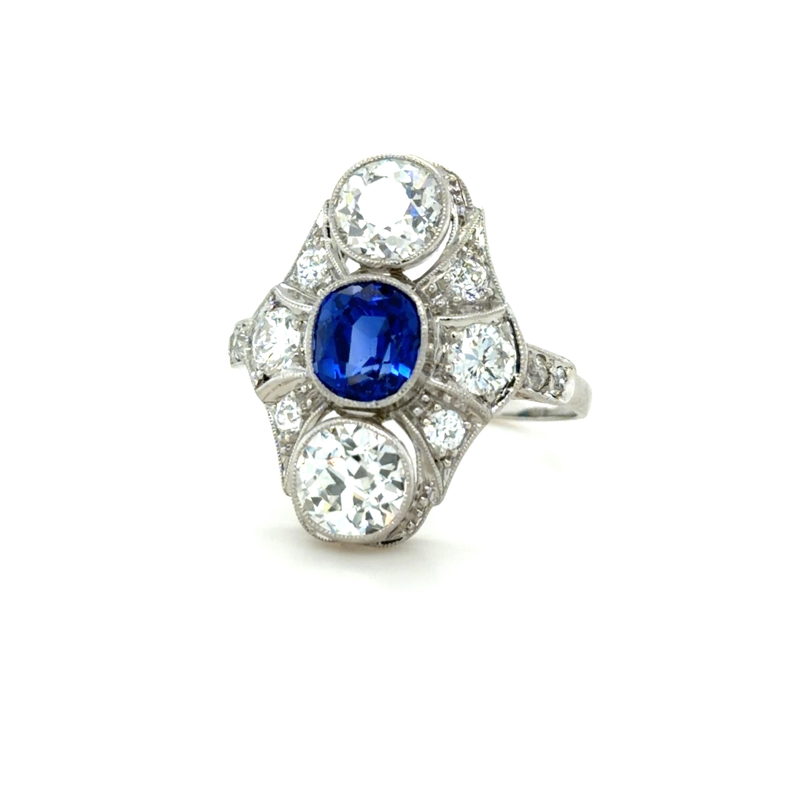 Rare bague Art Déco, 1,66 carats, saphir du Cachemire et diamant en vente 1
