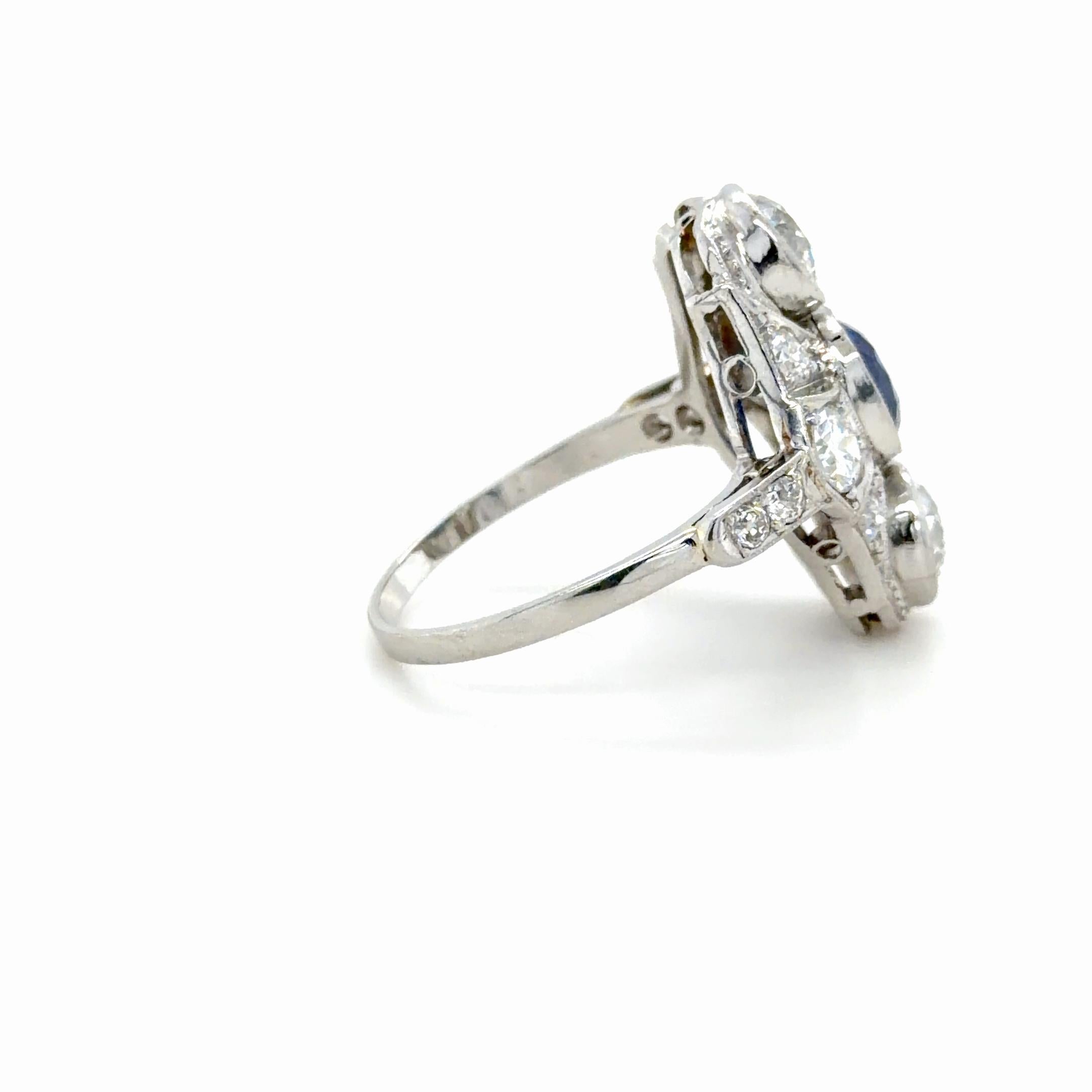 Rare bague Art Déco, 1,66 carats, saphir du Cachemire et diamant en vente 3