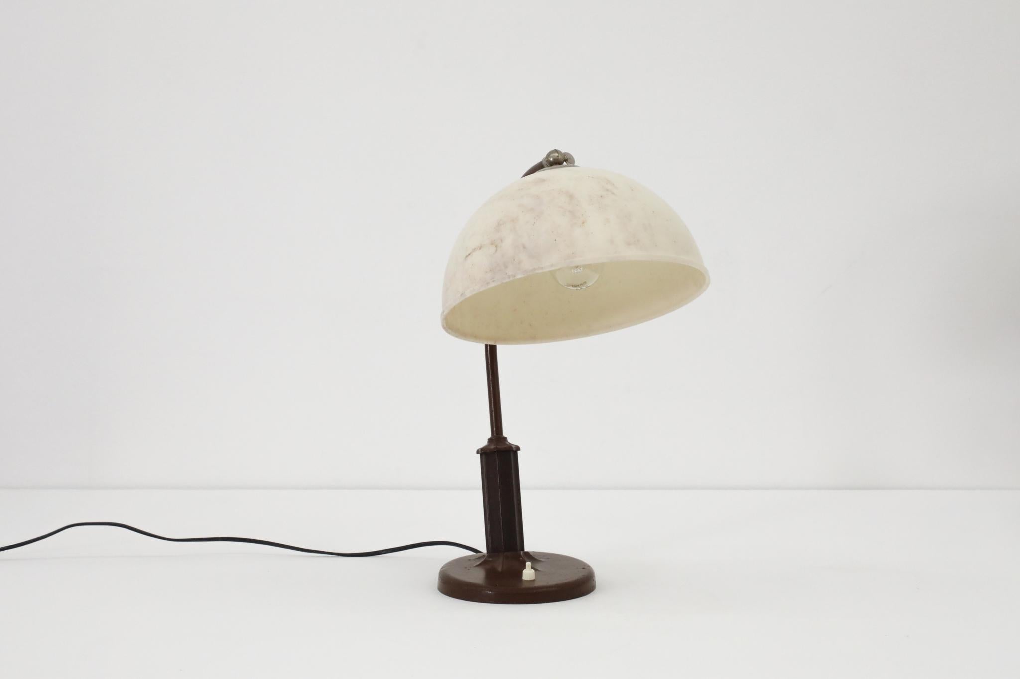 Rare Art Deco Bakelite Table Lamp with Dome Shade For Sale 4