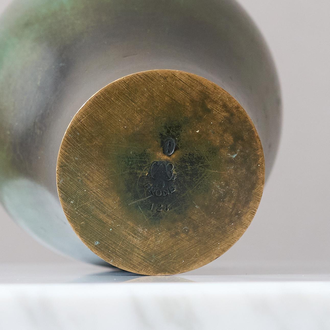 Rare vase en bronze Art déco de GAB Guldsmedsaktiebolaget, Suède, années 1930. en vente 5