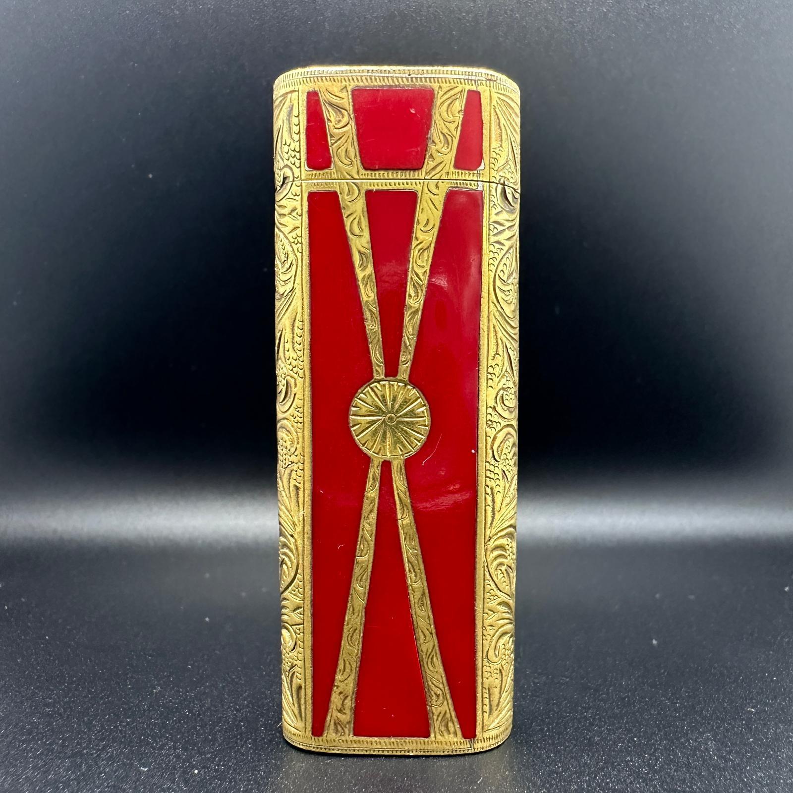 Women's or Men's Rare Art Deco Cartier Roy King 18 K Gold & Red Lacquer Lighter. 